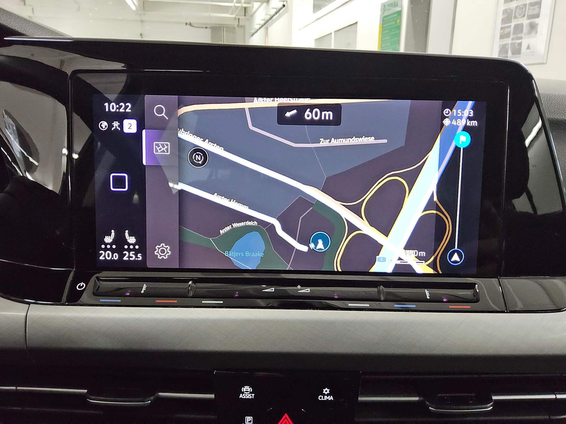 Volkswagen Golf-8 2.0 TDI Life Navi LED DC ACC PDC SHZ 7