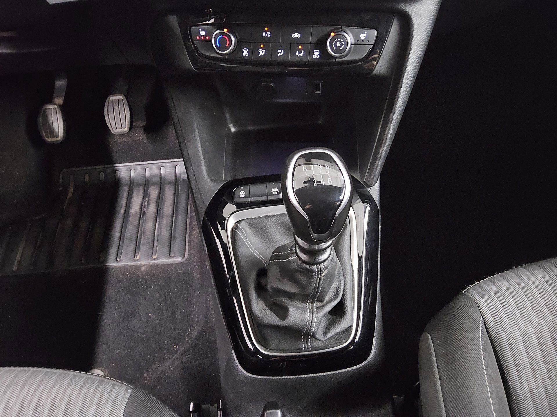 Opel Corsa 1.2 Turbo Edition Navi LED RFK 180° SHZ 6