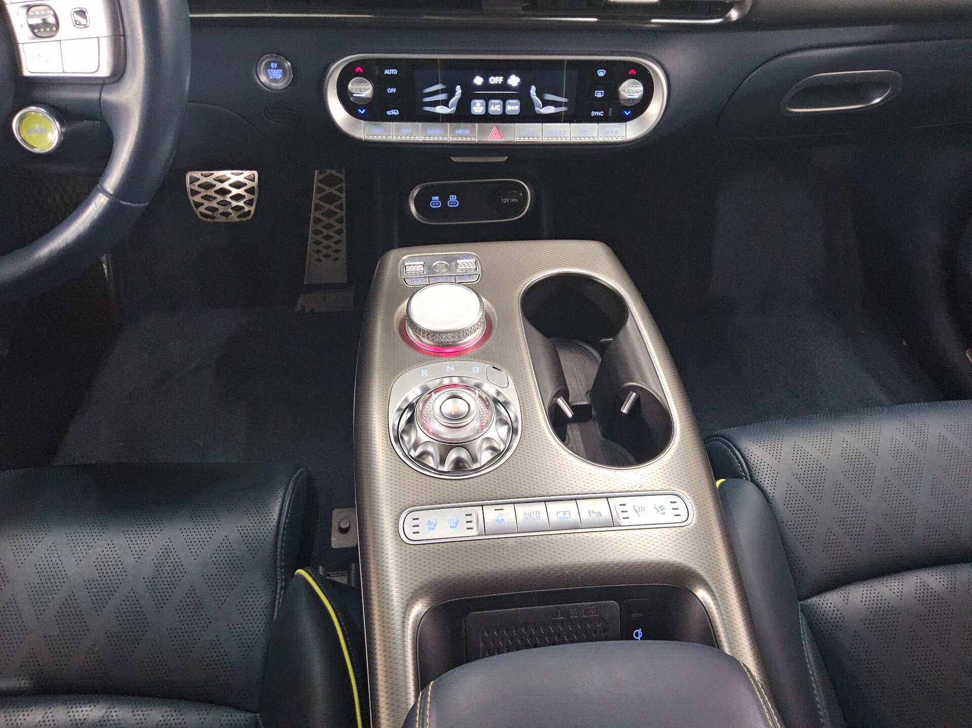 Genesis GV60 AWD Sport Plus Leder Navi LED Ahk 360° B&O 6