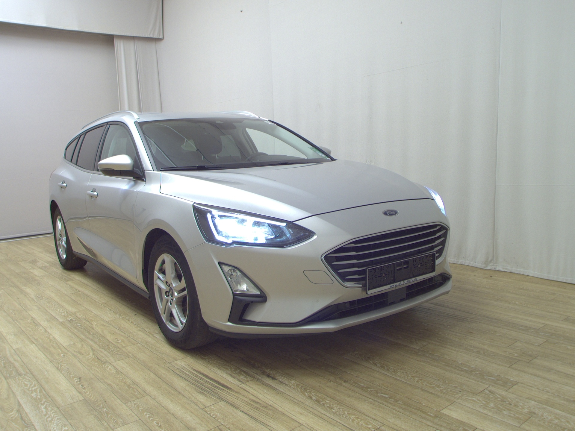 Ford Focus Turnier 2.0 EB Cool&Connect Navi LED AHK 3