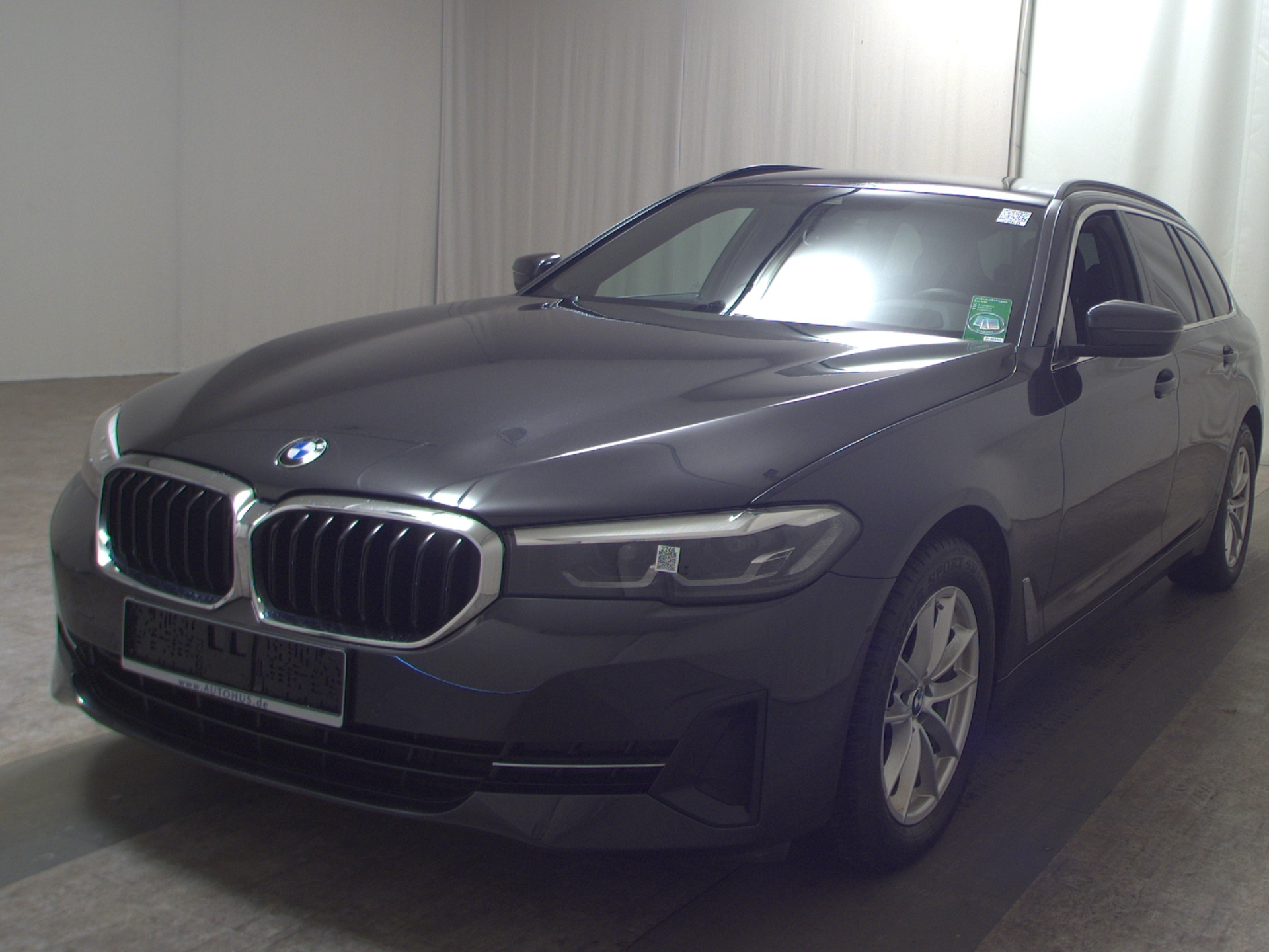 BMW 520dA Touring Leder Navi LC Pro LED 2