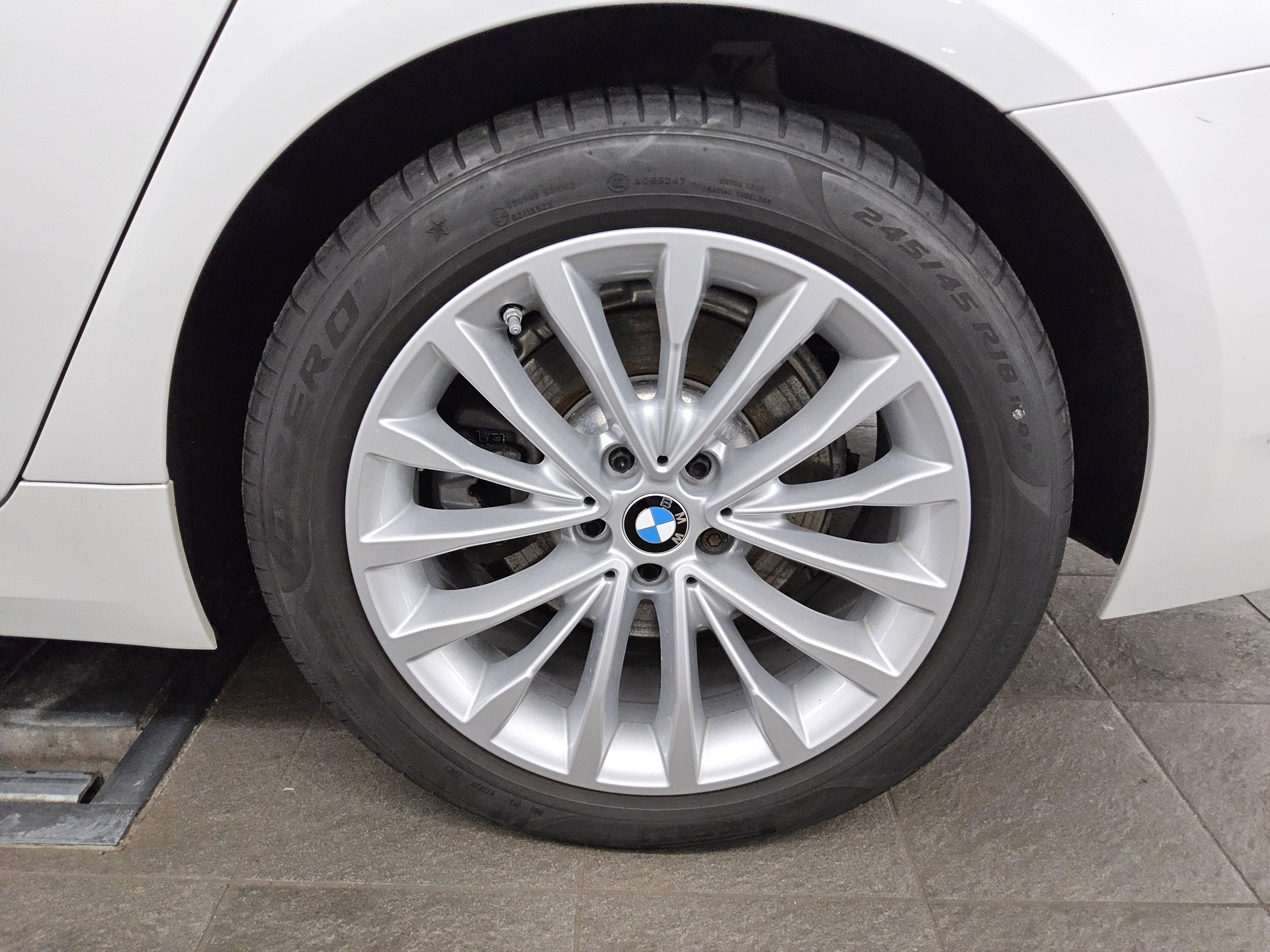 BMW 530e Touring Luxury-Line Leder LC Pro Pano LED+ 11