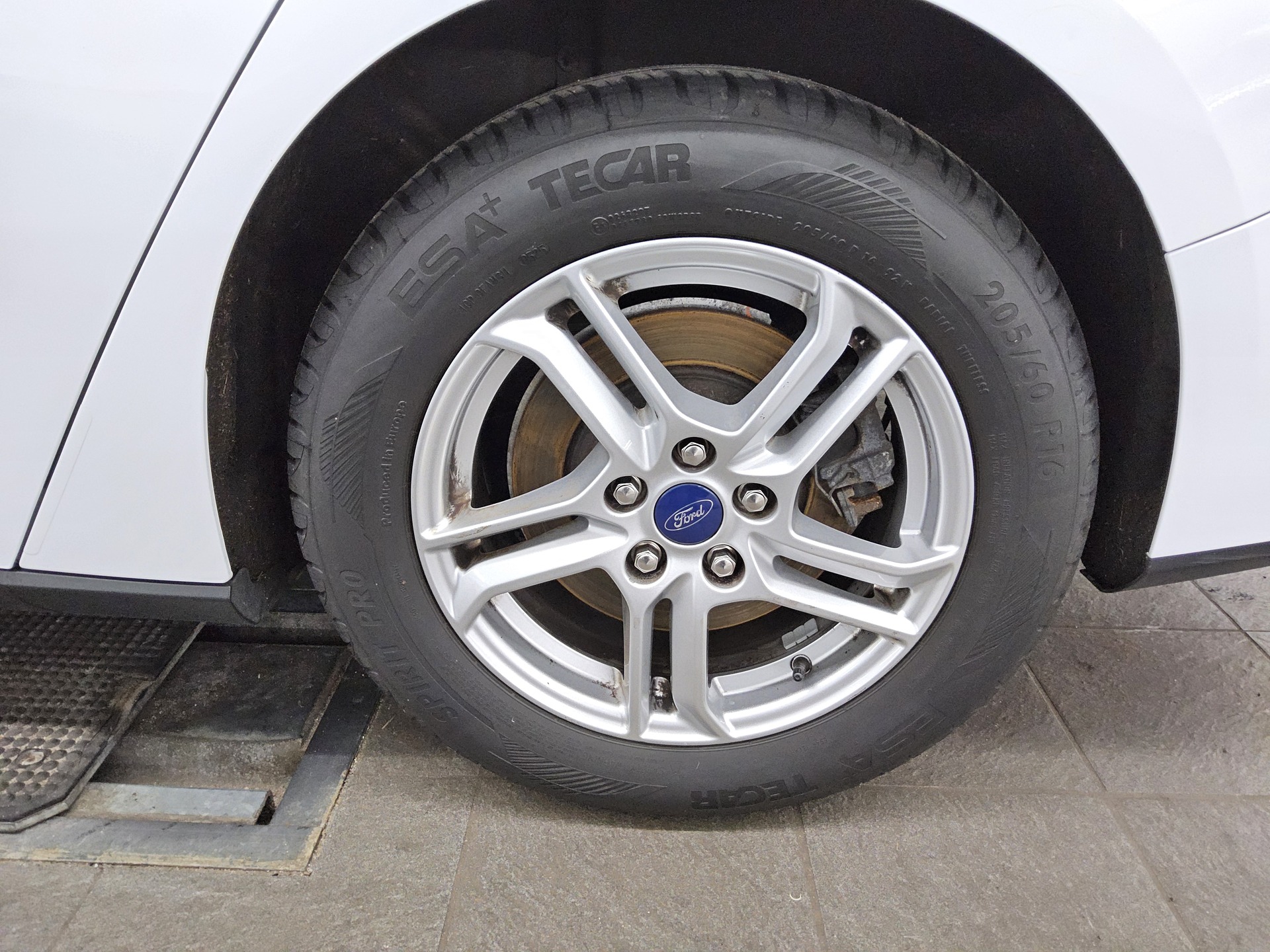 Ford Focus Turnier 1.5 EB Cool&Connect Navi LED 10