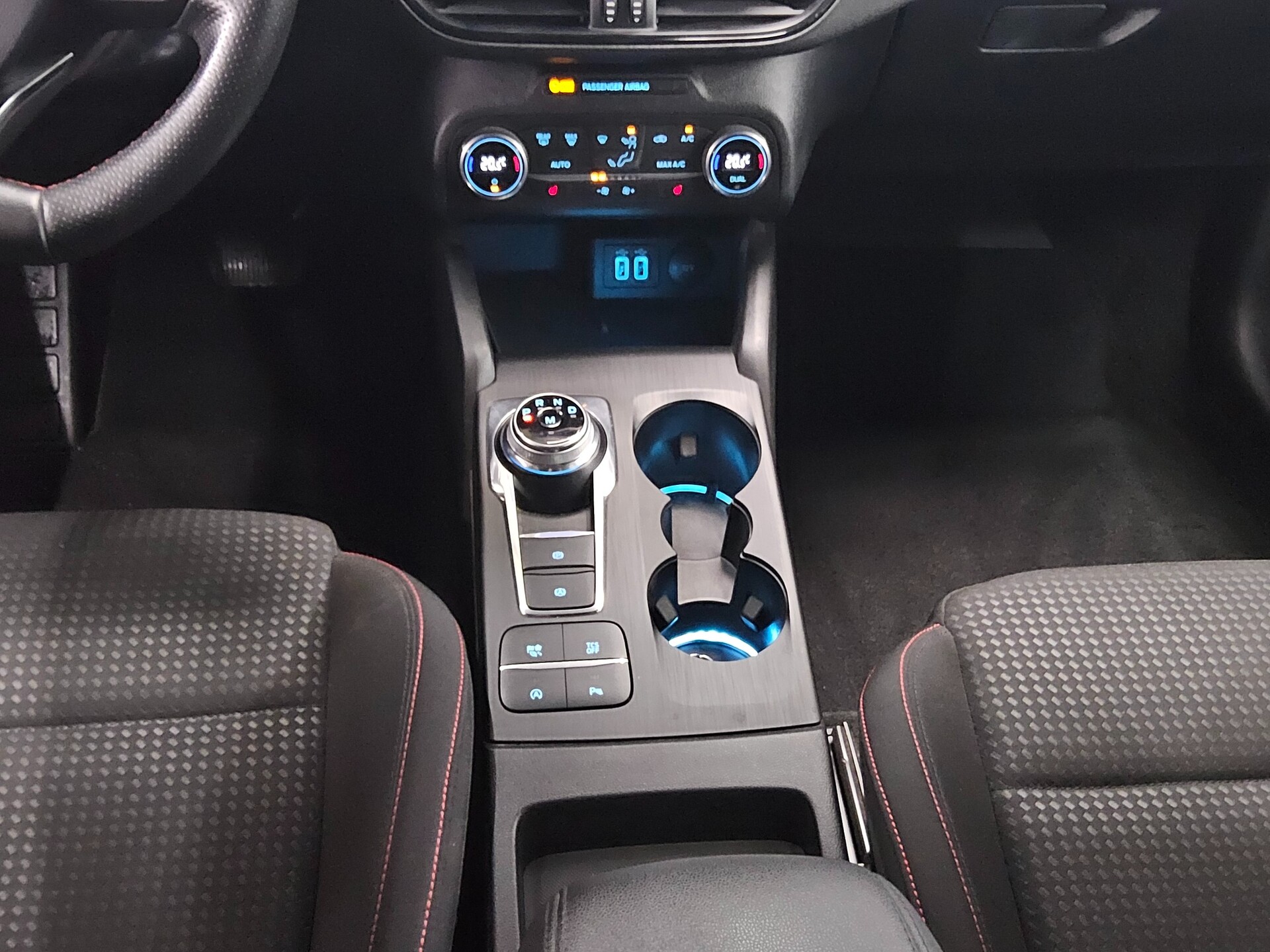 Ford Focus Turnier 1.0 EB ST-Line ACC LED Navi RfK 6