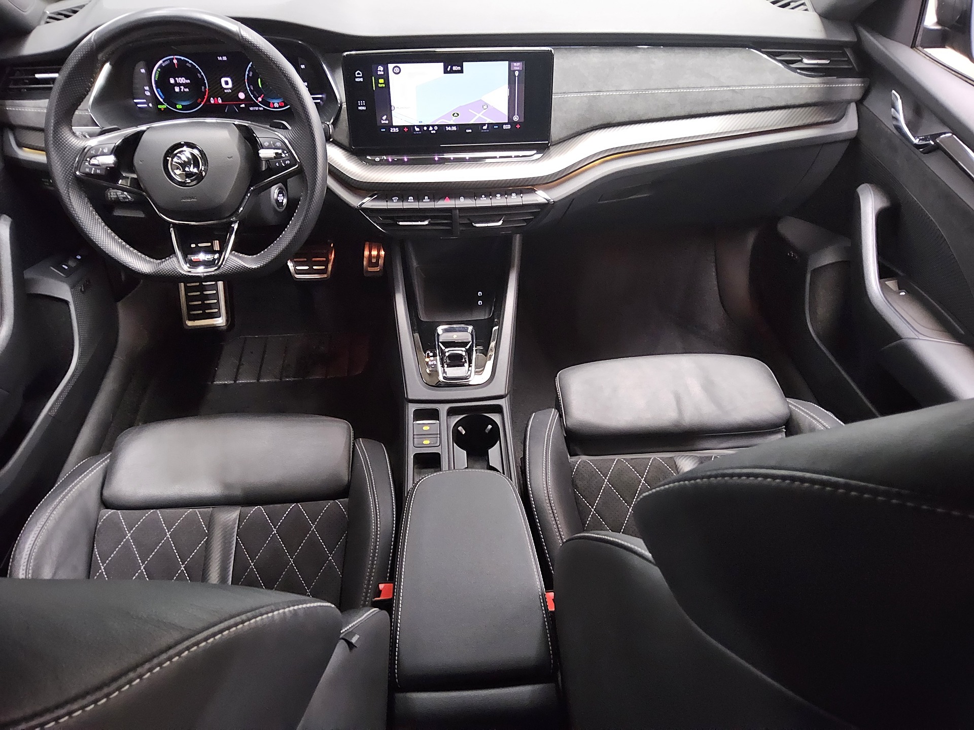 Skoda Octavia Kombi 1.4 TSI iV RS Navi LED HuD Canton 5