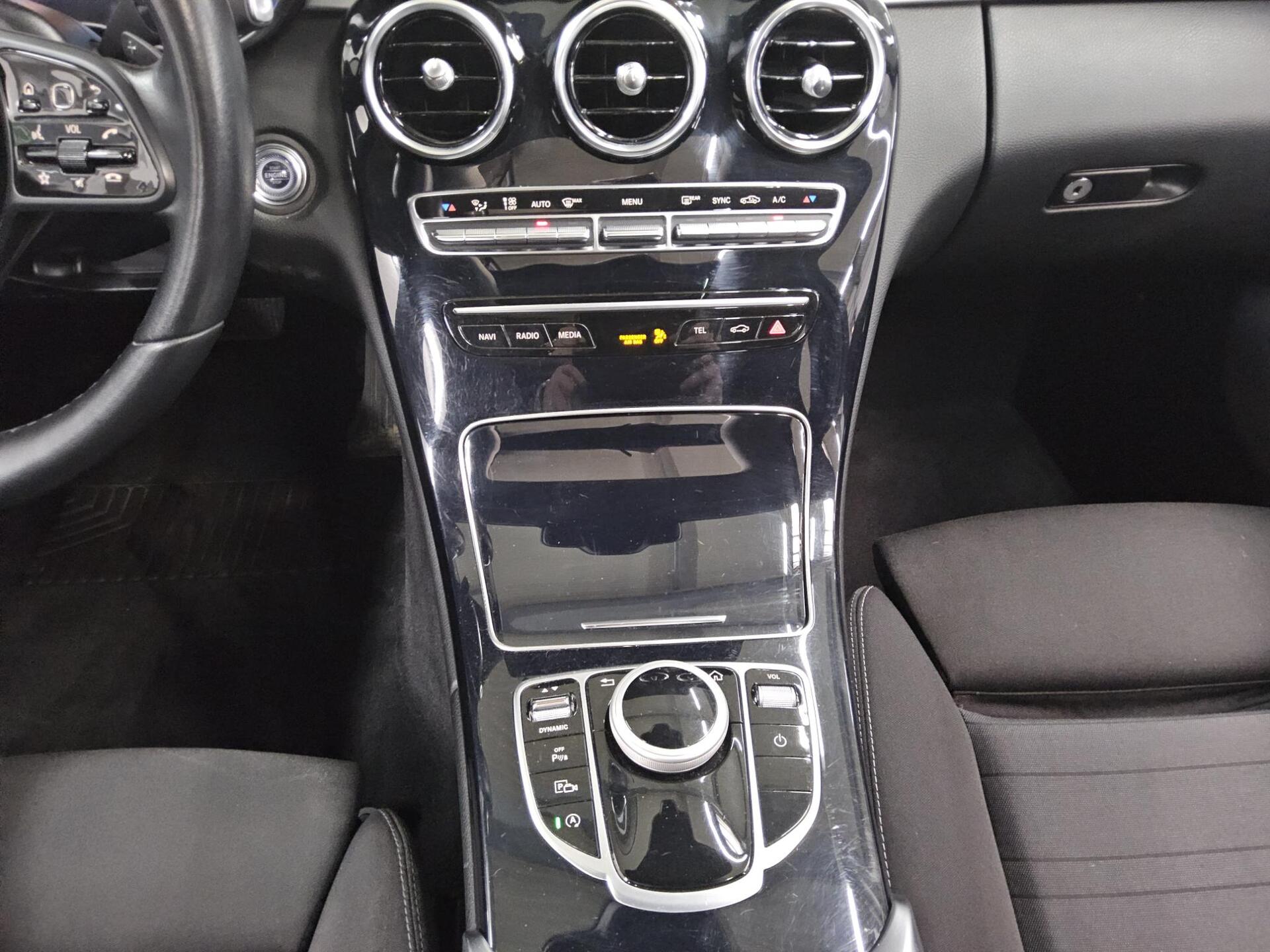 Mercedes-Benz C 220 T d Avantgarde Navi Burmester Widesc. Pano 6