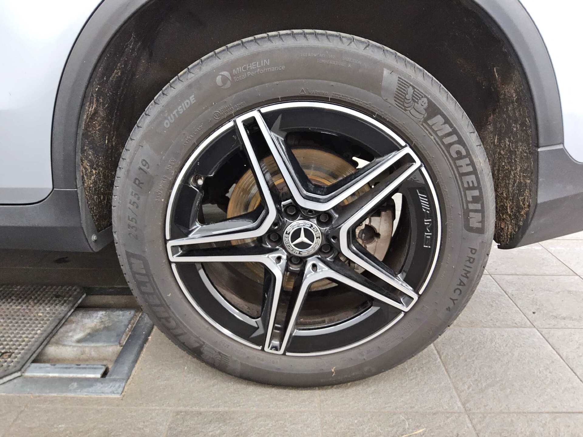 Mercedes-Benz GLC 300 de 4M AMG-Line Night Navi LED Distr.+ 10