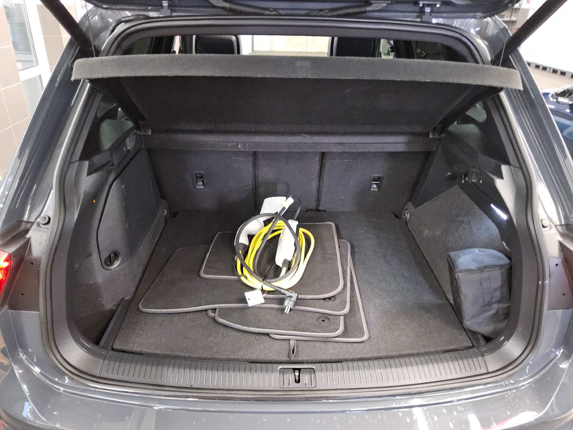 Volkswagen Tiguan 1.4 TSI eHybrid R-Line Black Pano Matrix 13