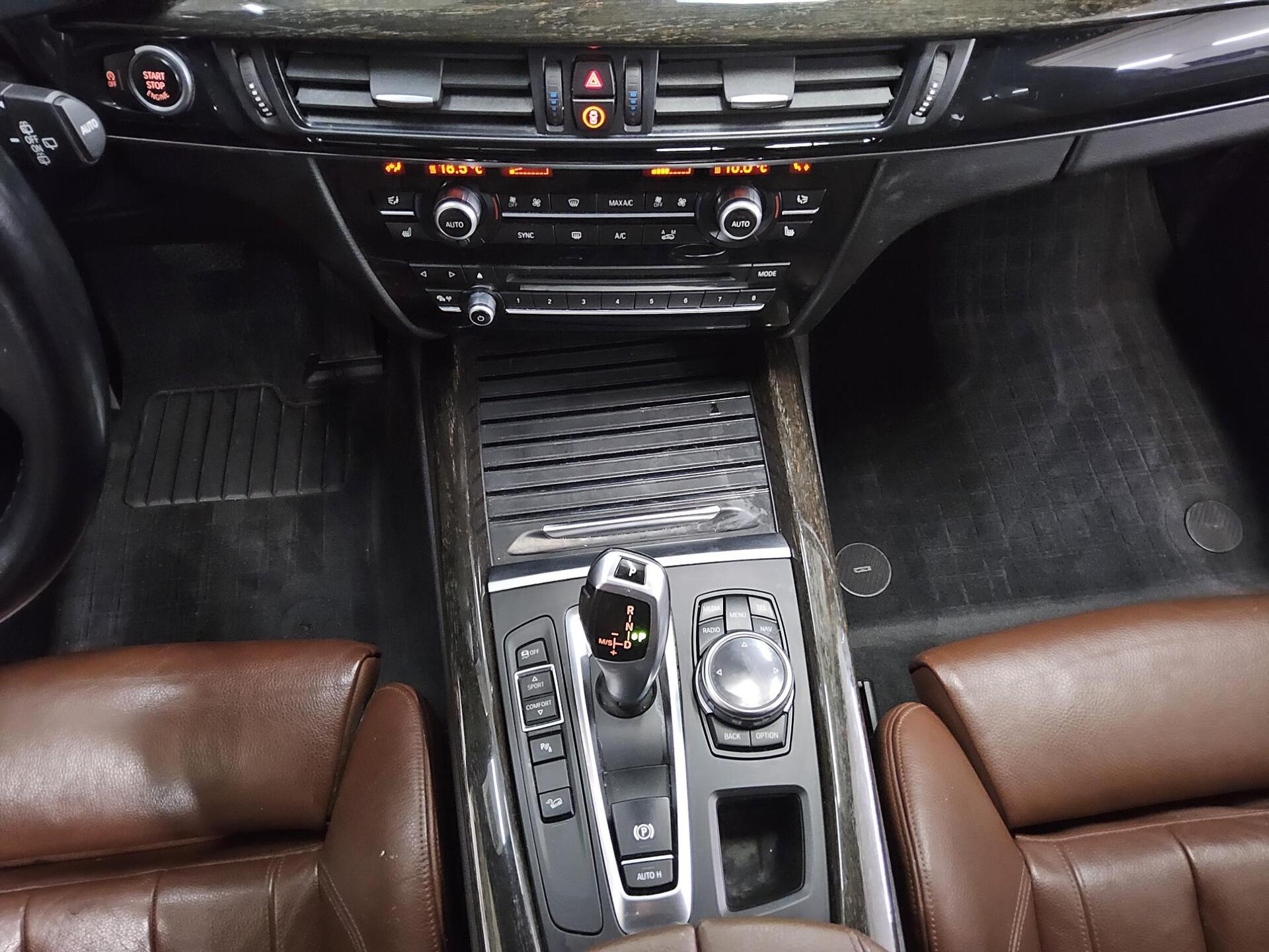 BMW X5 xDrive25d Leder Navi HiFi Xenon 4xShz AHK RFK 6