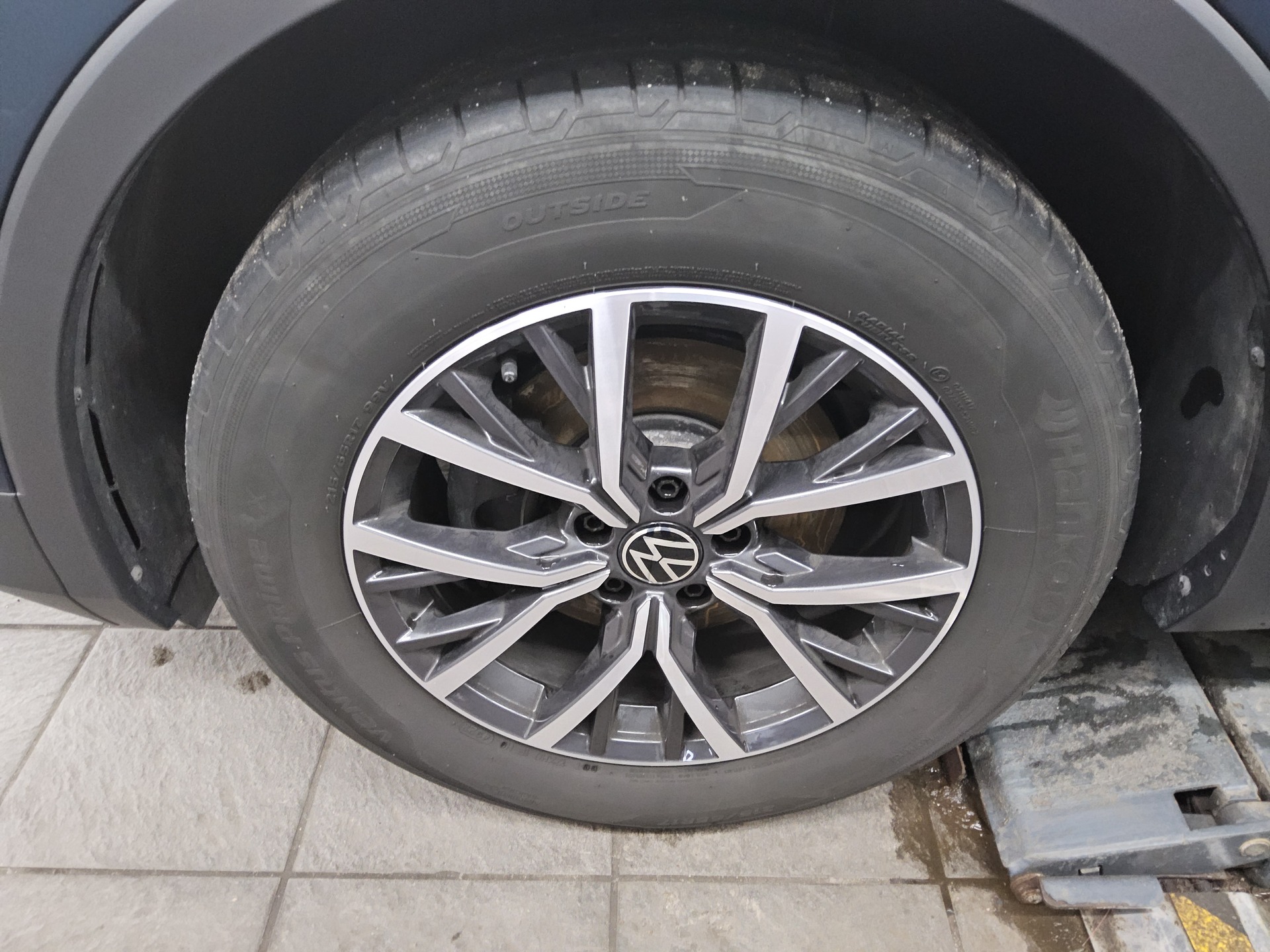 Volkswagen Tiguan 2.0 TDI Life Navi LED Shz PDC ACC 10