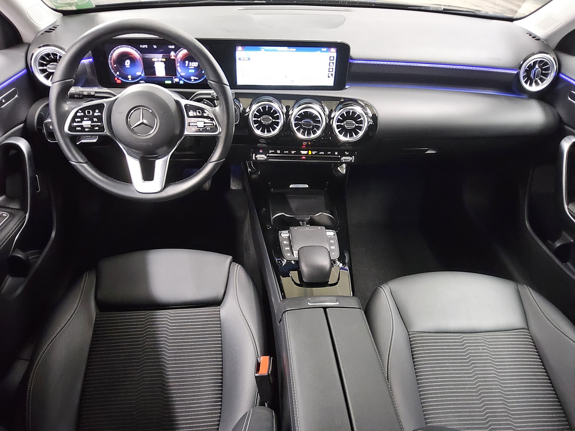 Mercedes-Benz A 250 e Progressive T-Leder Navi LED Sound MBUX+ 5