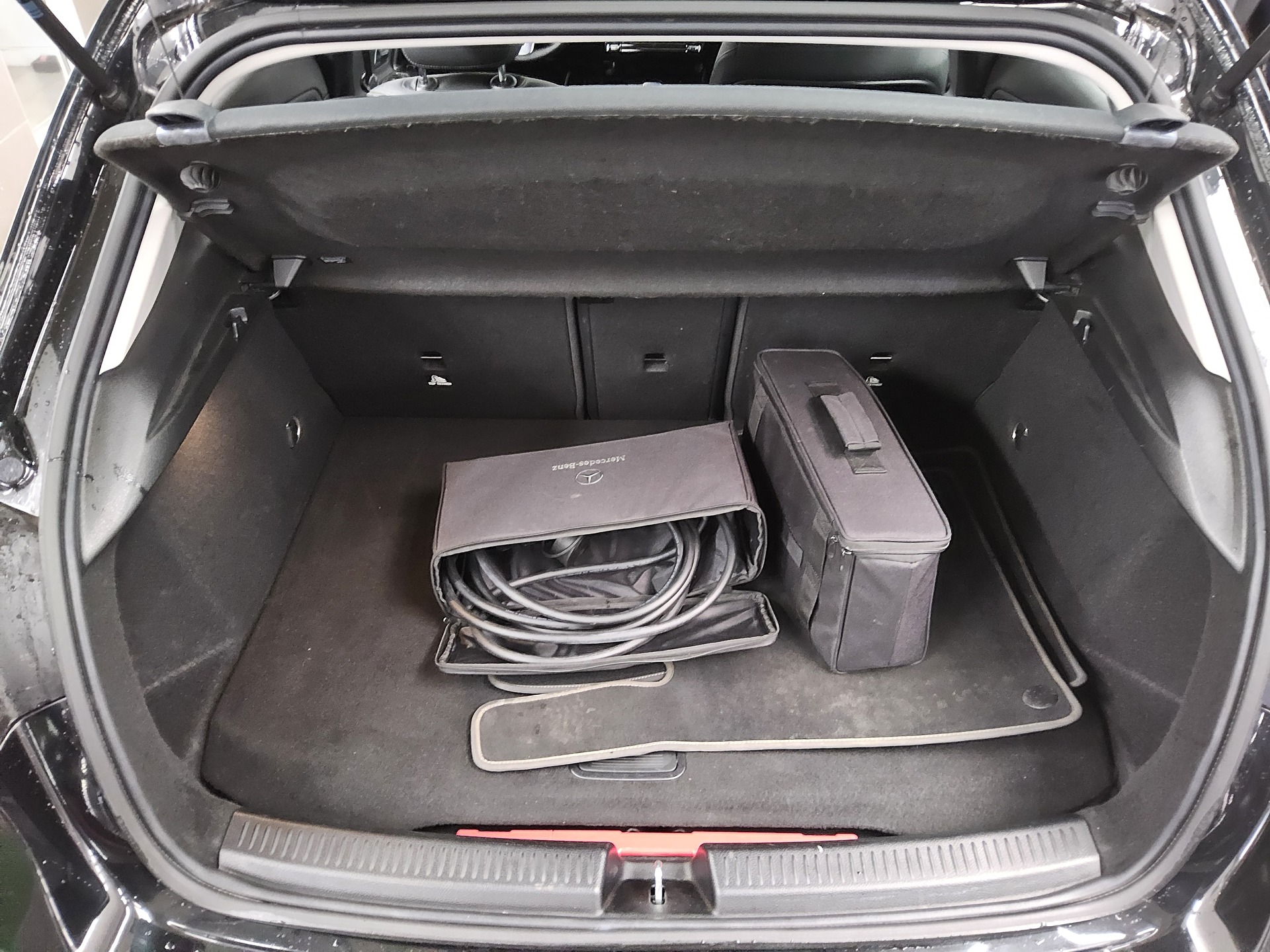 Mercedes-Benz A 250 e Progressive T-Leder Navi LED Sound MBUX+ 11