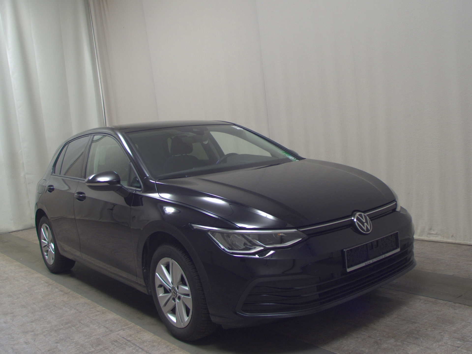 Volkswagen Golf-8 2.0 TDI Life Navi SHZ RfK 3