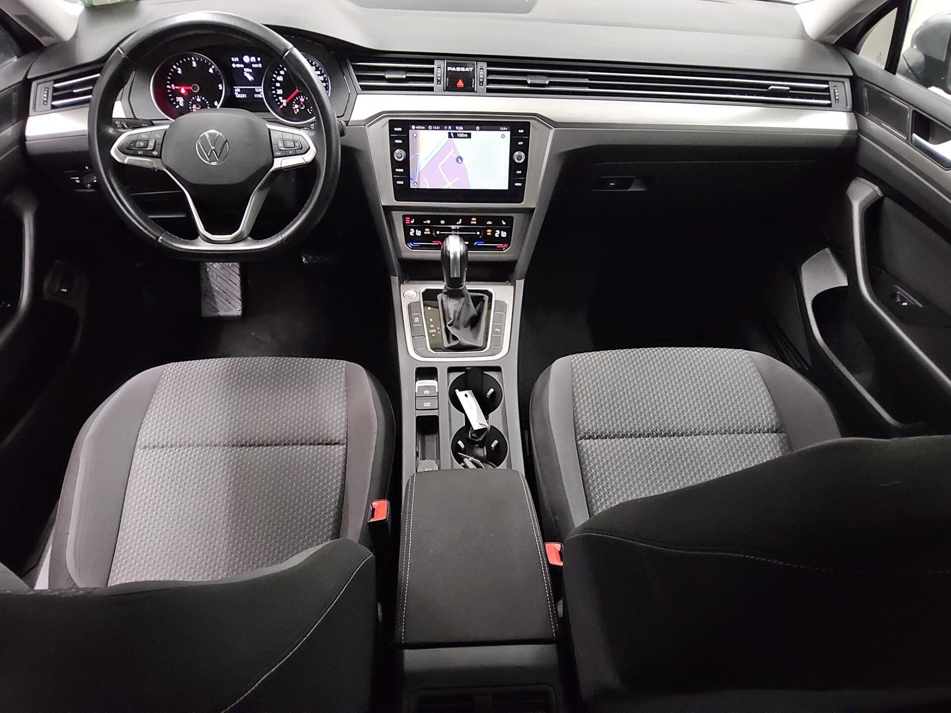 Volkswagen Passat Var. 2.0 TDI Navi LED PDC 5