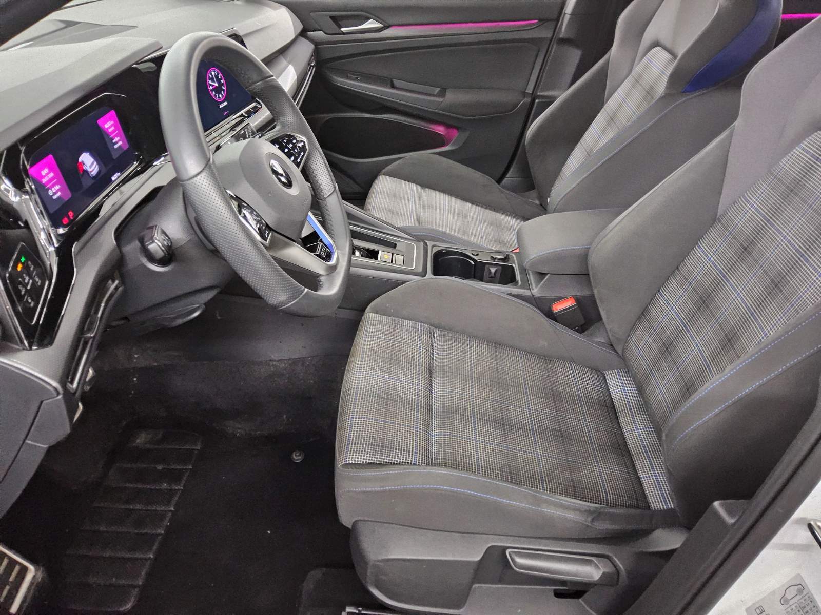 Volkswagen Golf-8 GTE 1.4 TSI eHybrid Navi LED DC PDC 9