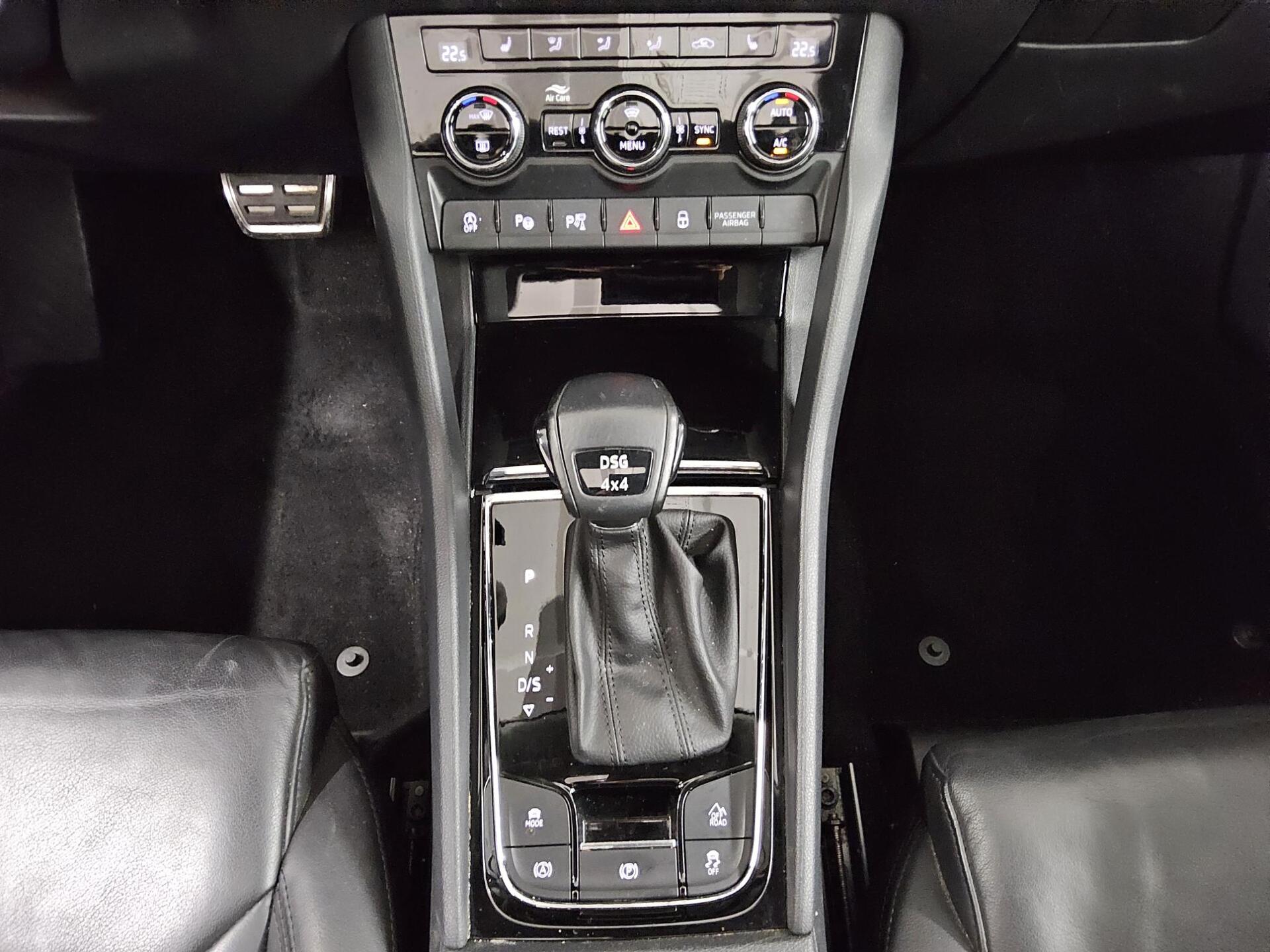 Skoda Kodiaq 2.0 TDI 4x4 L&K Leder Navi vc AHK Pano 6