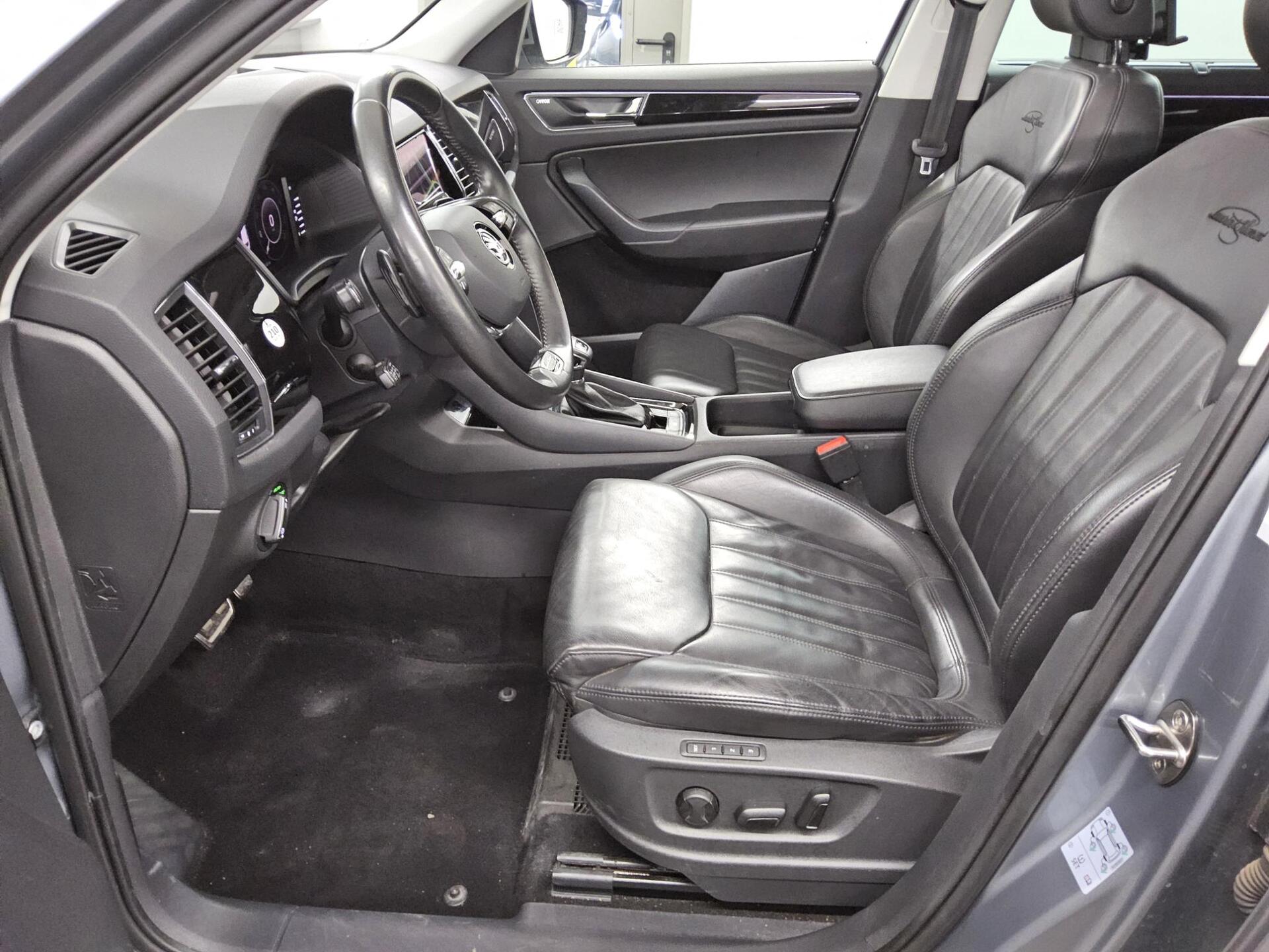 Skoda Kodiaq 2.0 TDI 4x4 L&K Leder Navi vc AHK Pano 9