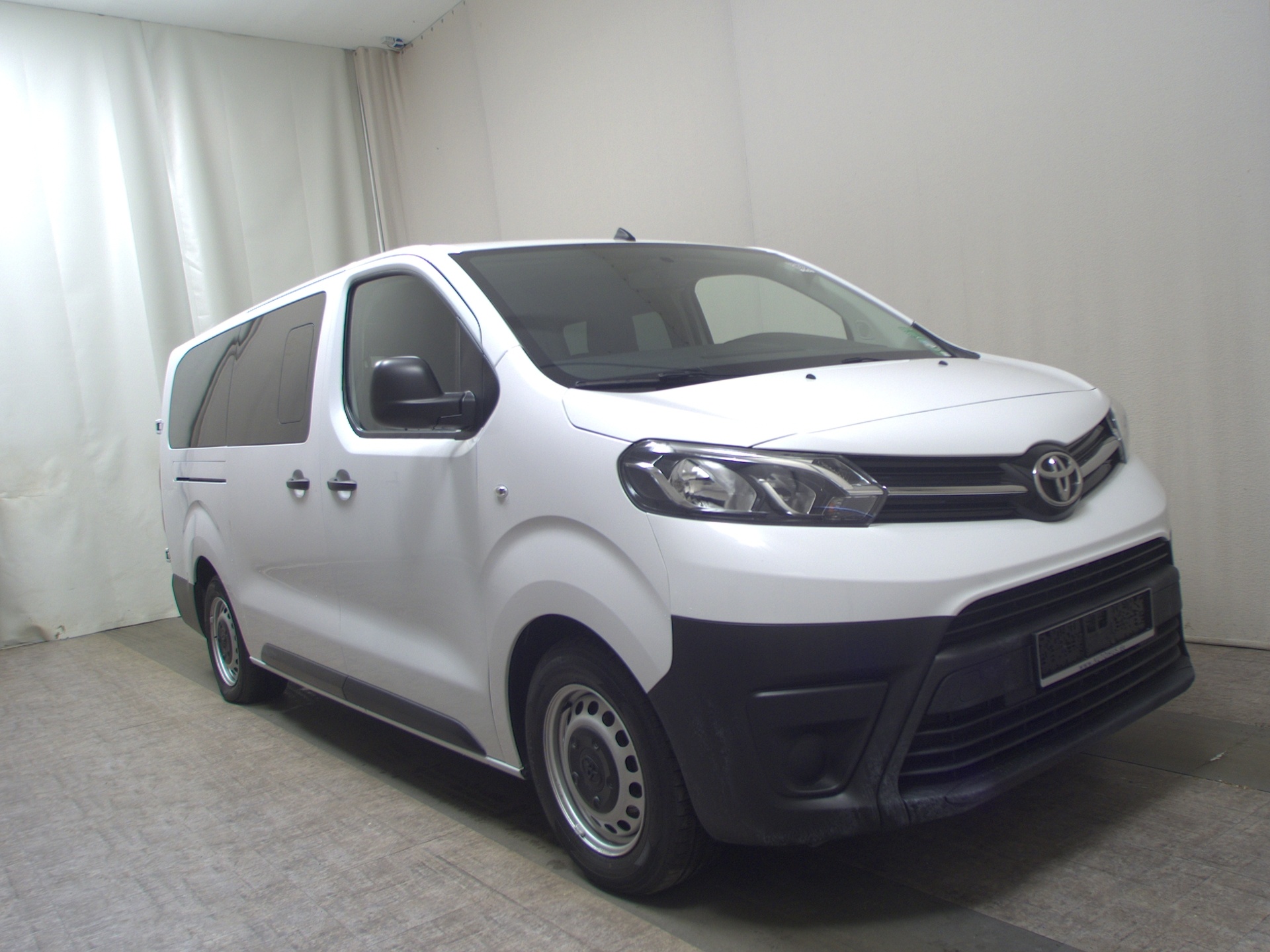 Toyota Proace 2.0 D-4D 9-Sitzer Klima Bluetooth 3