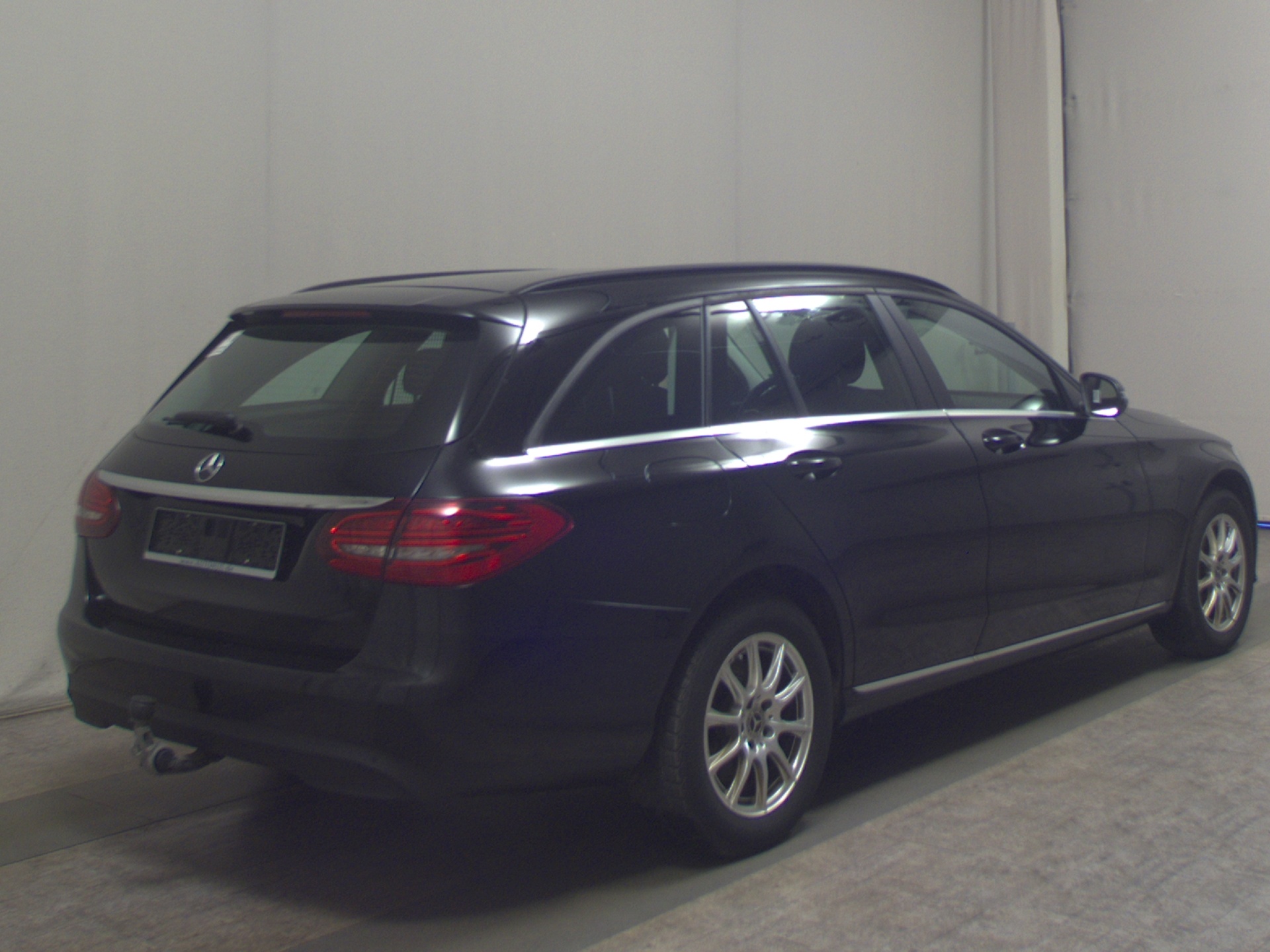 Mercedes-Benz C 200 T d Navi LED AHK PDC SHZ 4