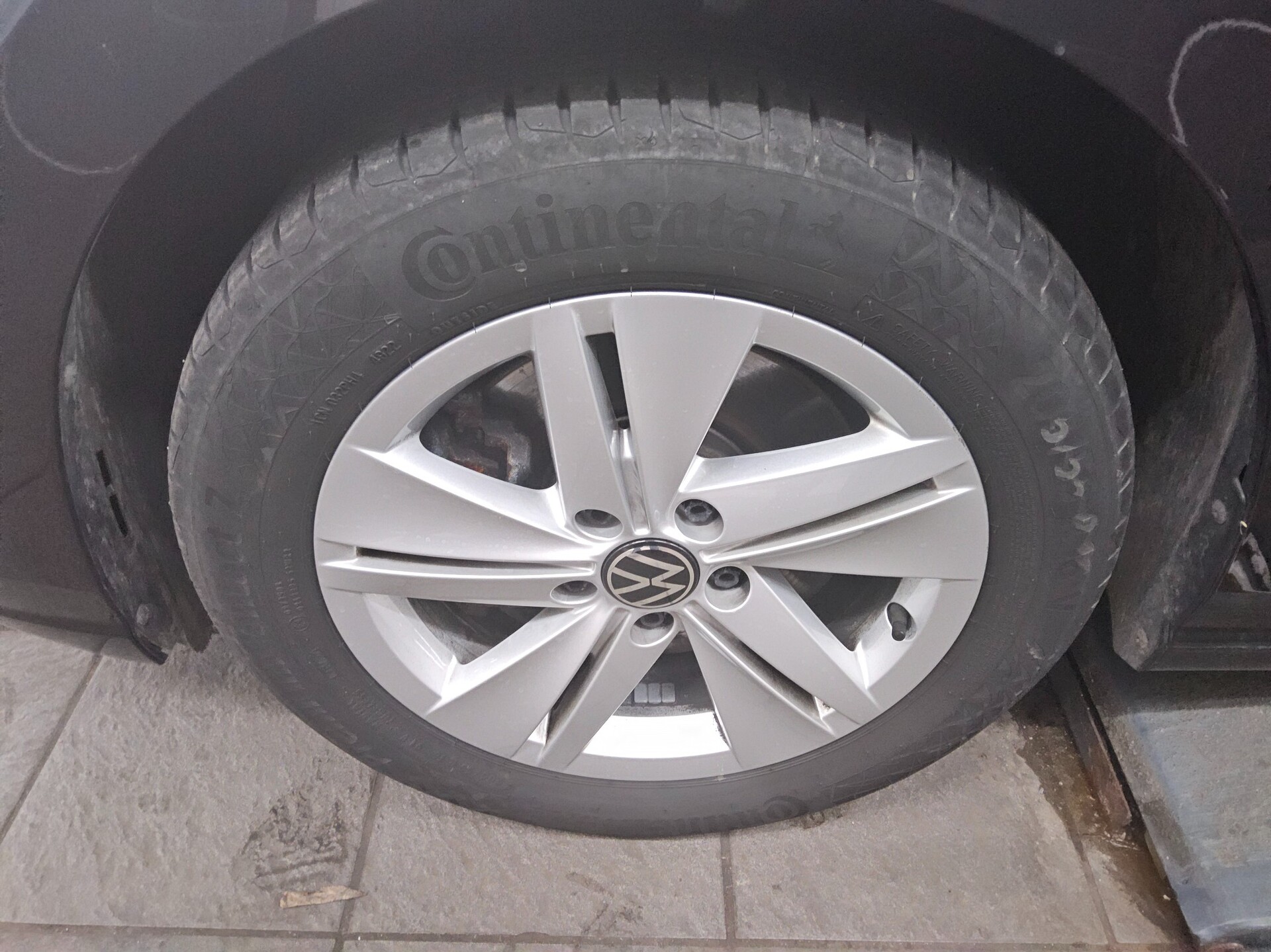 Volkswagen Golf-8 Var. 2.0 TDI Life Navi LED DC-Pro ACC 11