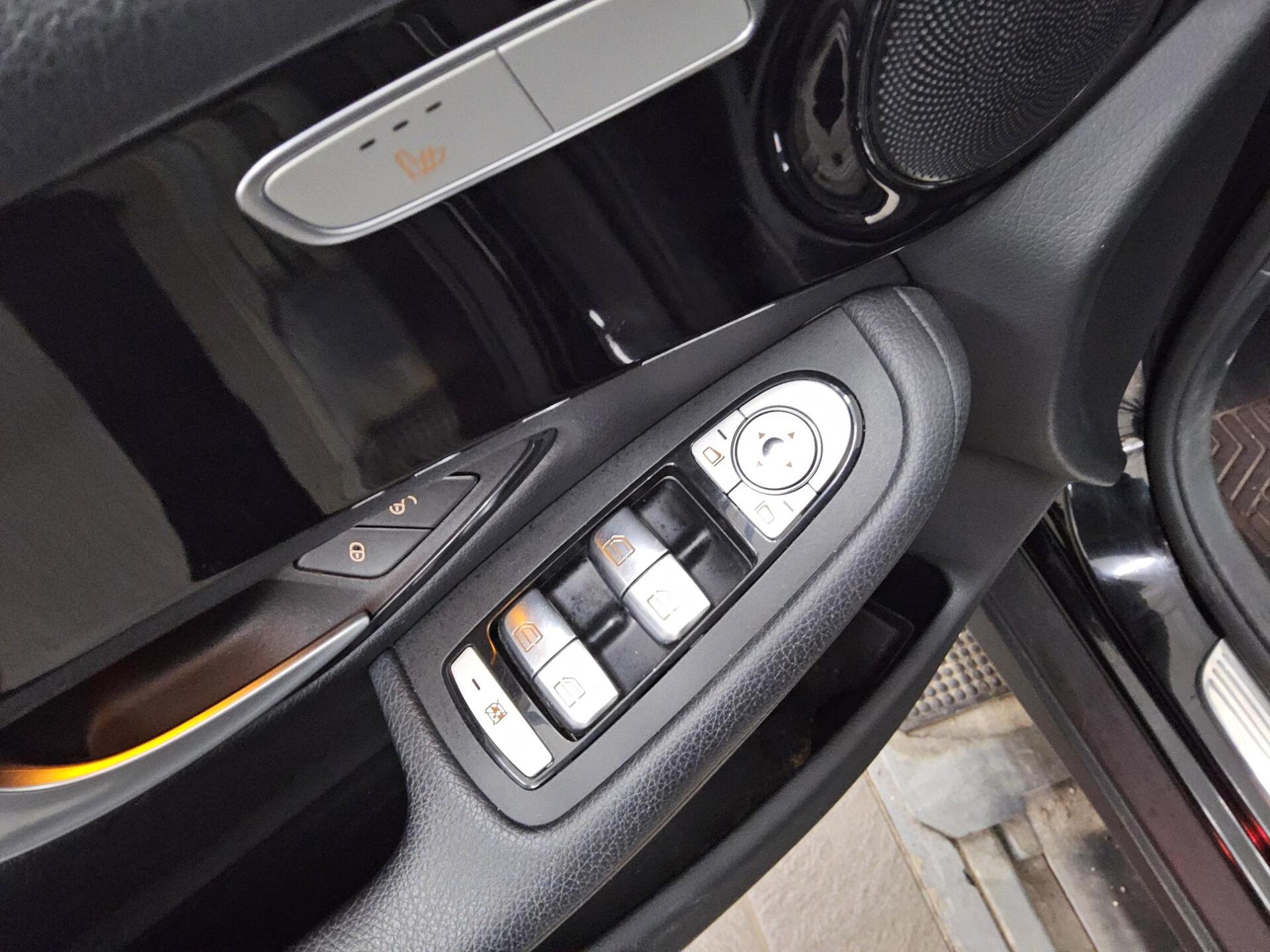 Mercedes-Benz GLC 200 4M Leder Navi LED AHK 9