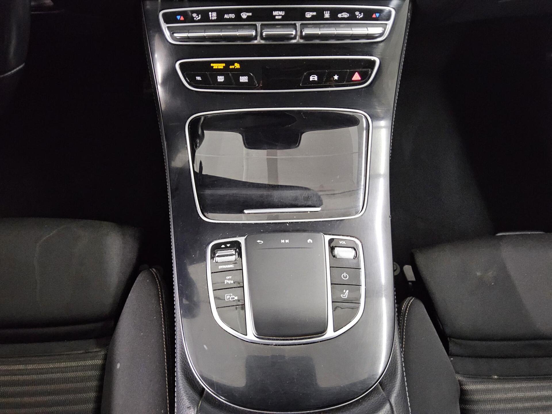 Mercedes-Benz E 300 T de Avantgarde Navi LED Widescreen 360° 6