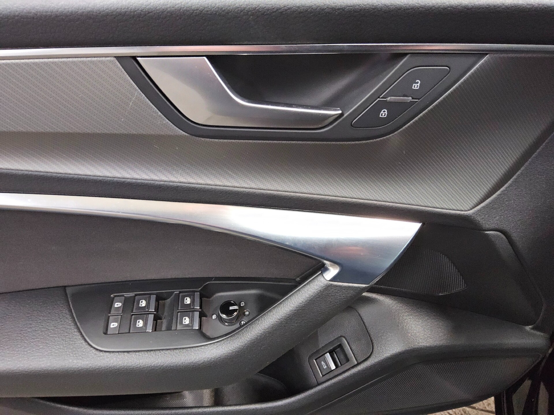 Audi A6 Avant 35 TDI sport Navi LED Sound RFK AHK 9