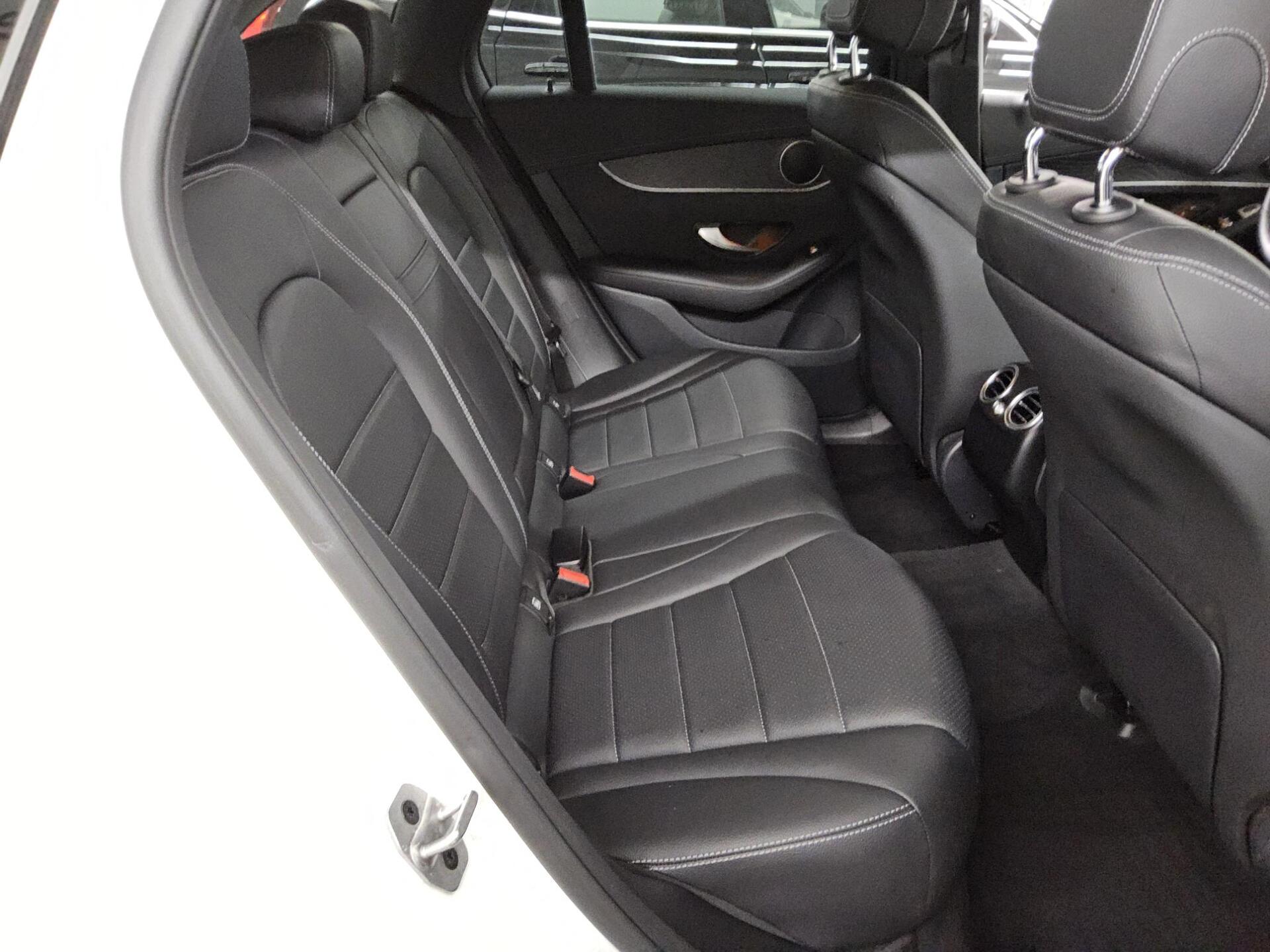 Mercedes-Benz GLC 300 e 4M Off-Road Leder Navi LED AHK RfK 13