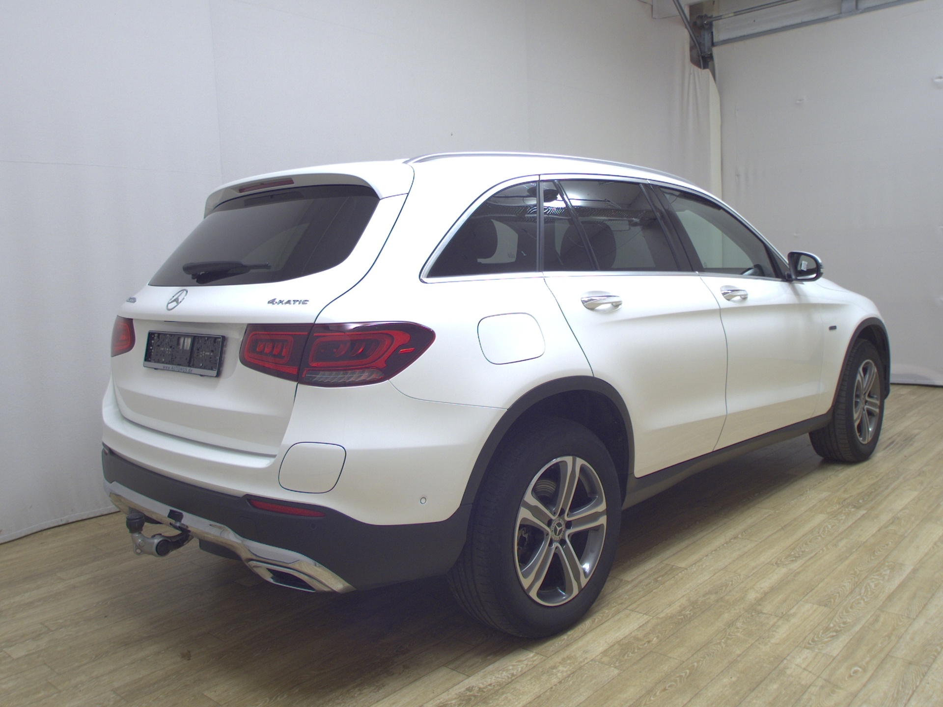 Mercedes-Benz GLC 300 e 4M Off-Road Leder Navi LED AHK RfK 4