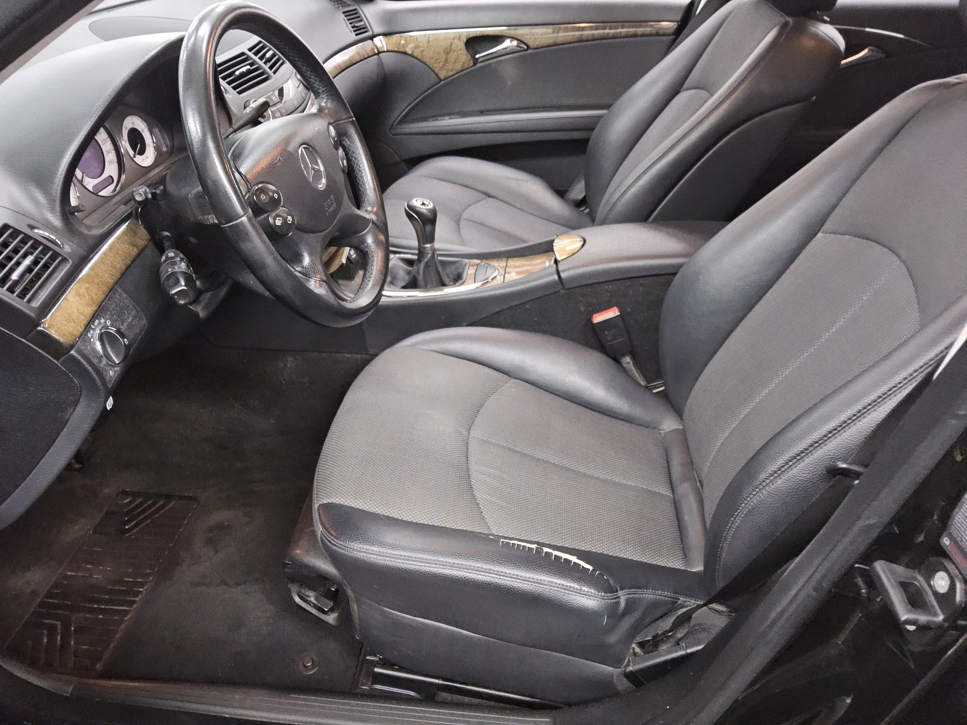 Mercedes-Benz E 220 CDI Avantgarde Navi Xenon 8