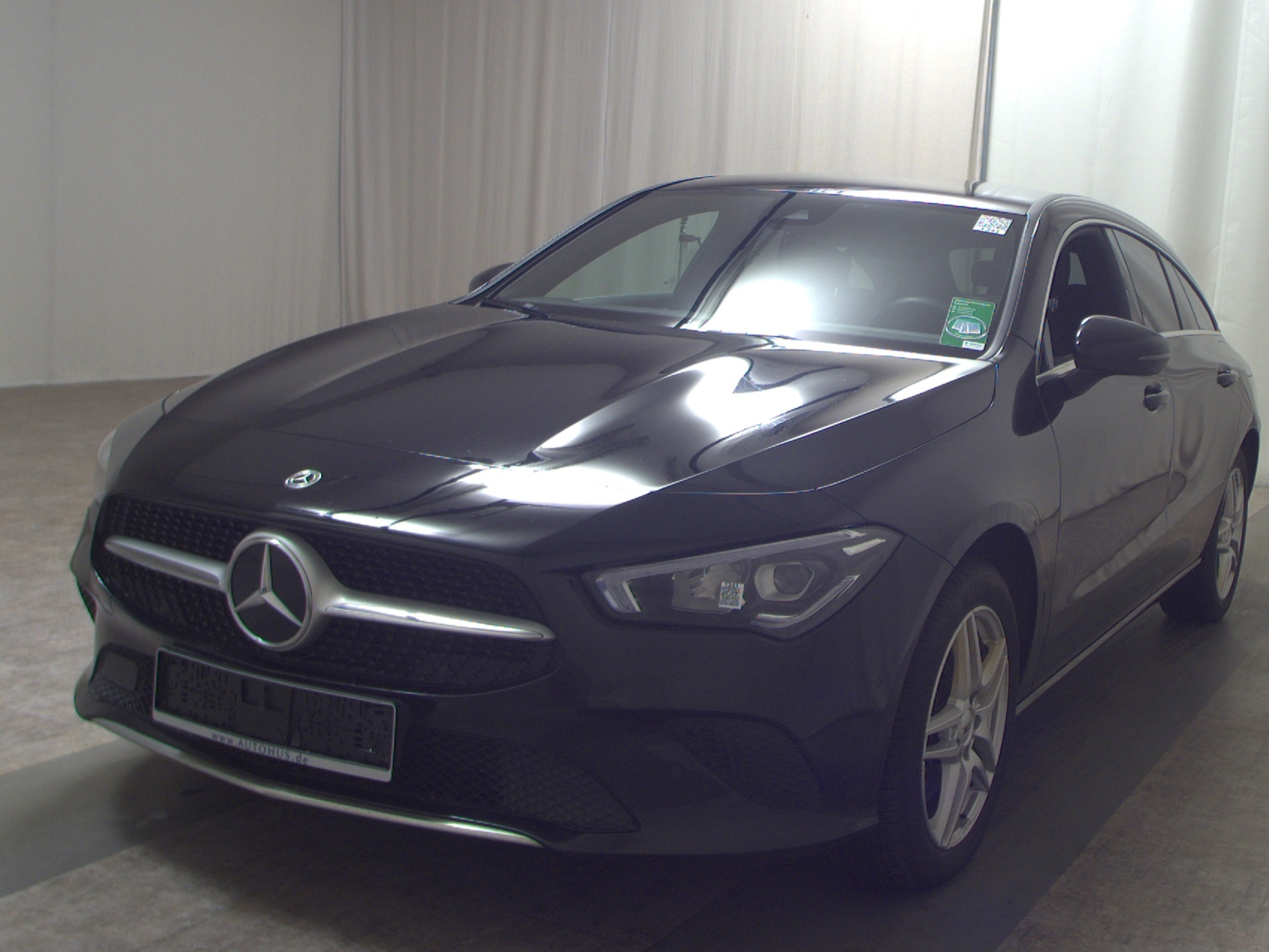 Mercedes-Benz CLA 250 Shooting Brake e Progressive Navi LED 2