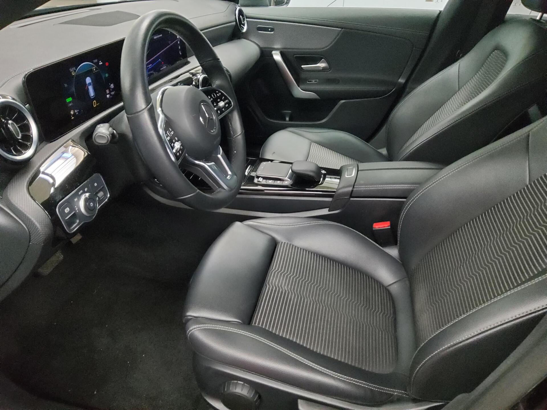 Mercedes-Benz CLA 250 Shooting Brake e Progressive Navi LED 9