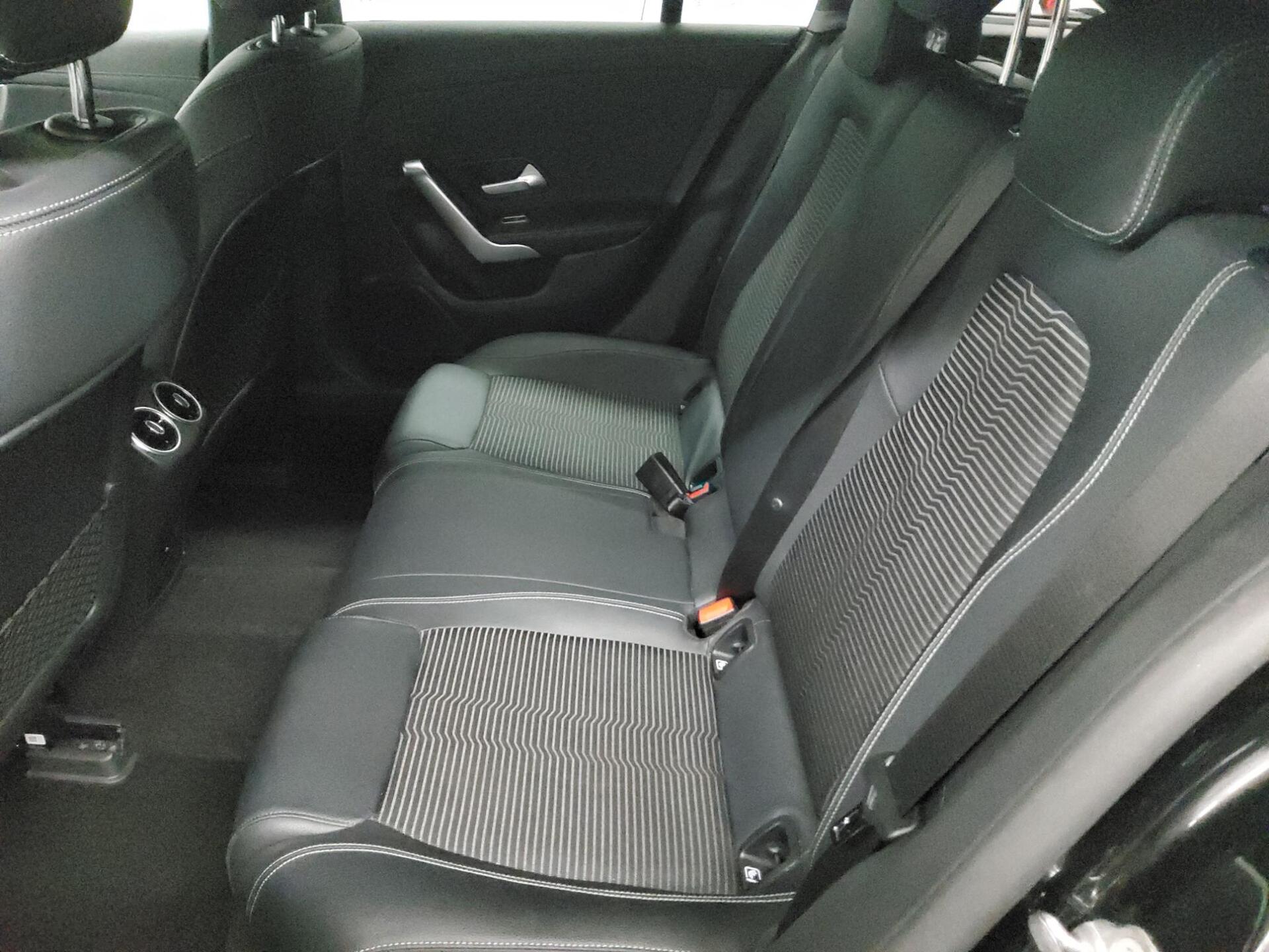 Mercedes-Benz CLA 250 Shooting Brake e Progressive Navi LED 13