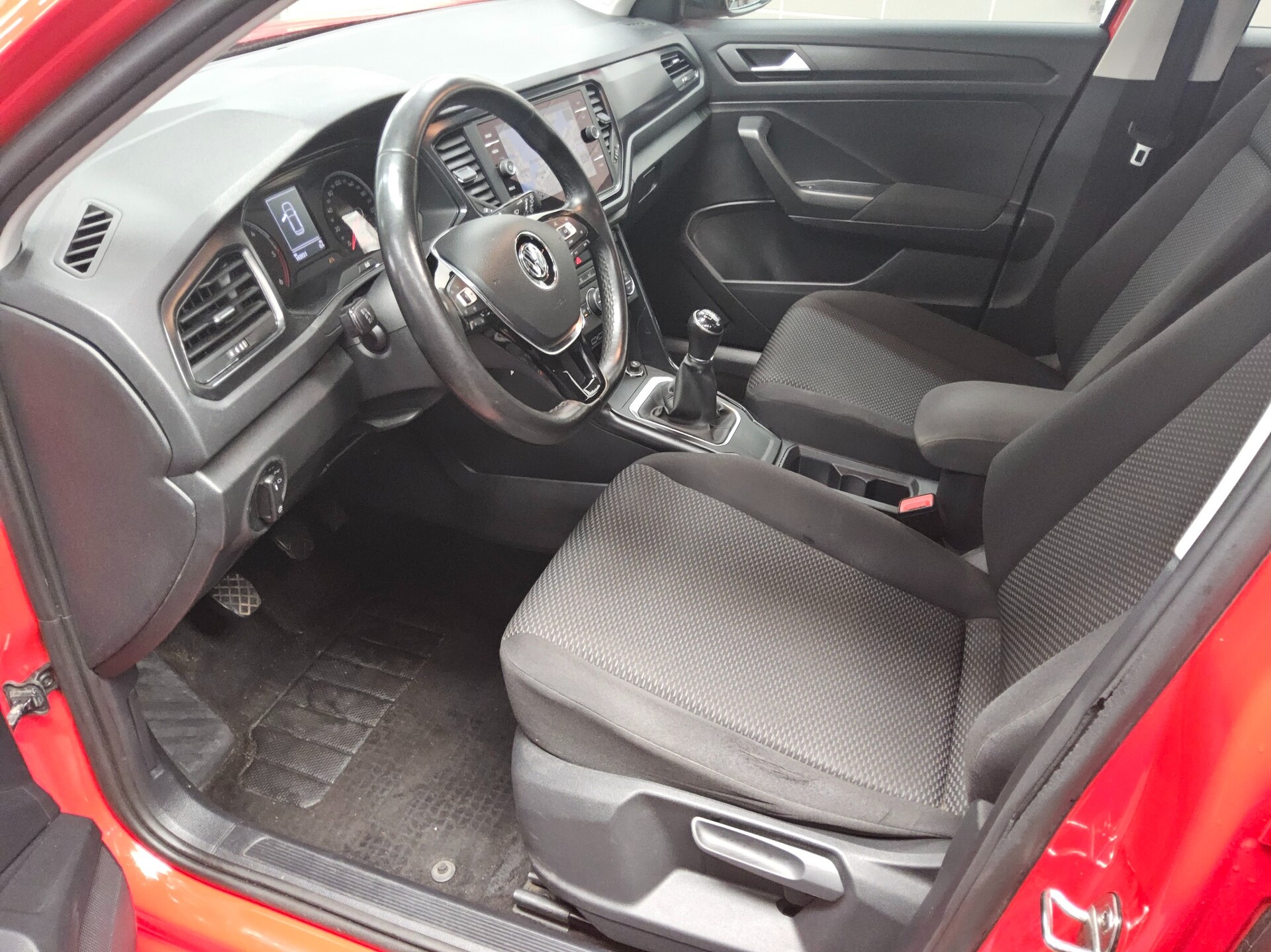 Volkswagen T-Roc 1.6 TDI Trendline Navi Shz Bluetooth ACC 8