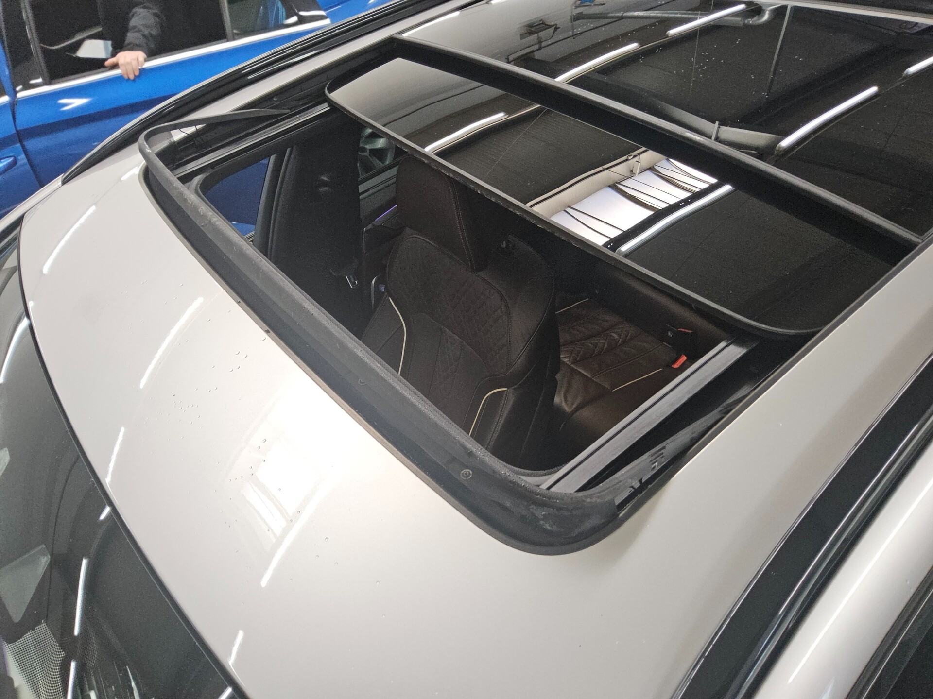 BMW M550 Touring xDr Navi LED Leder HuD Bowers Pano 12