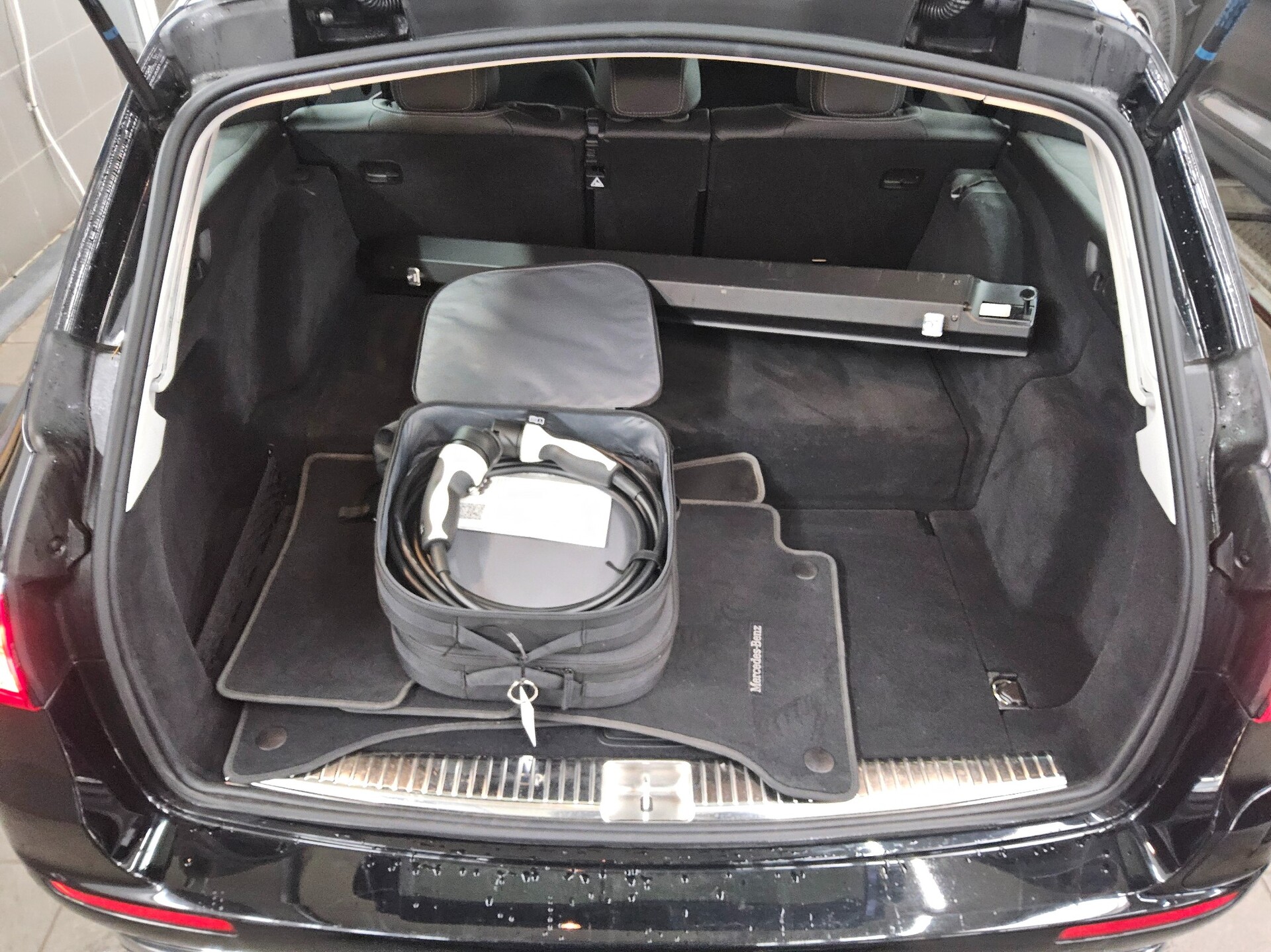 Mercedes-Benz E 300 T de Avantgarde Navi Widescr. LED AHK RFK 12