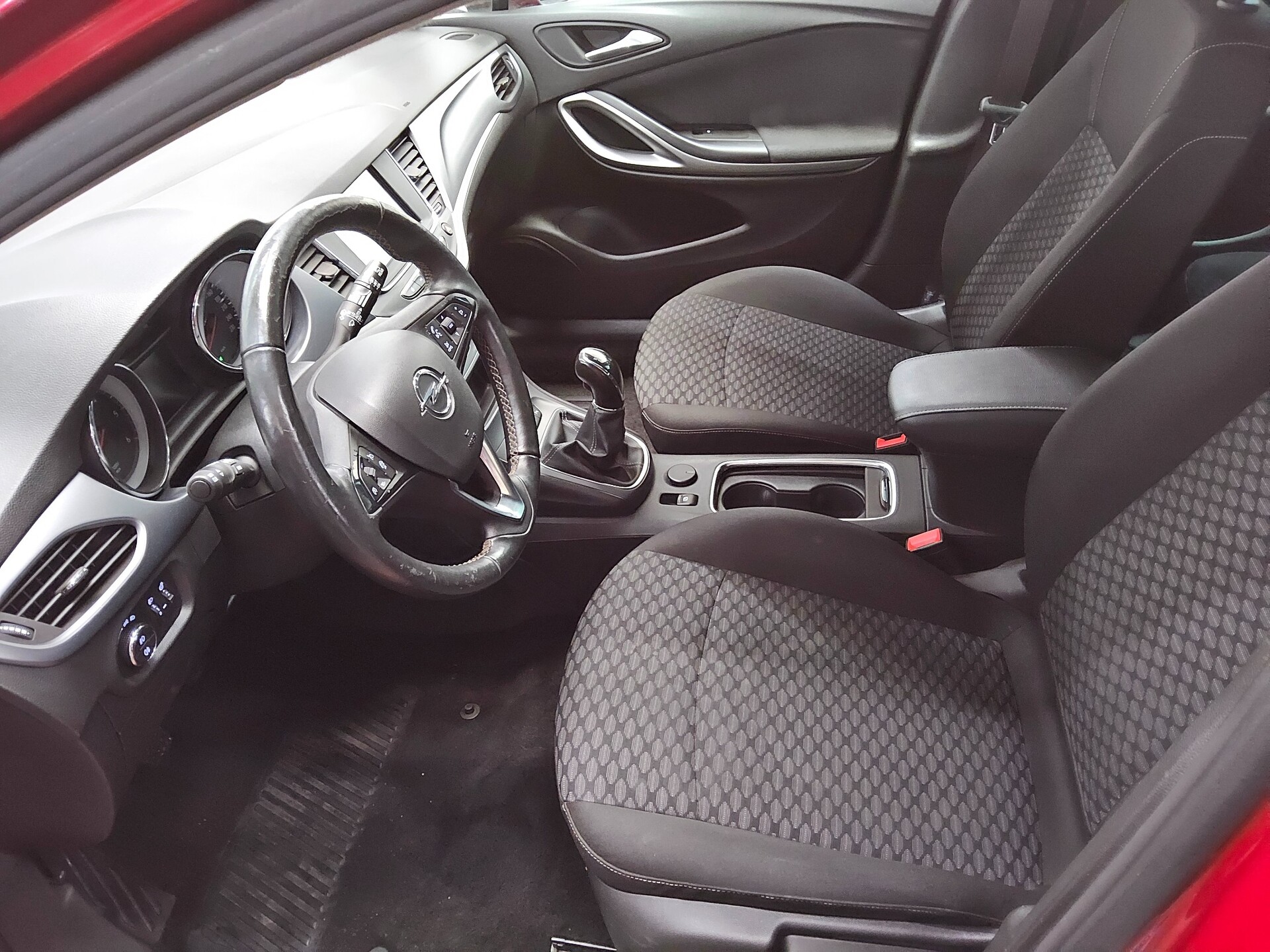 Opel Astra 1.5 D Edition Navi LED Shz AHK RFK 8