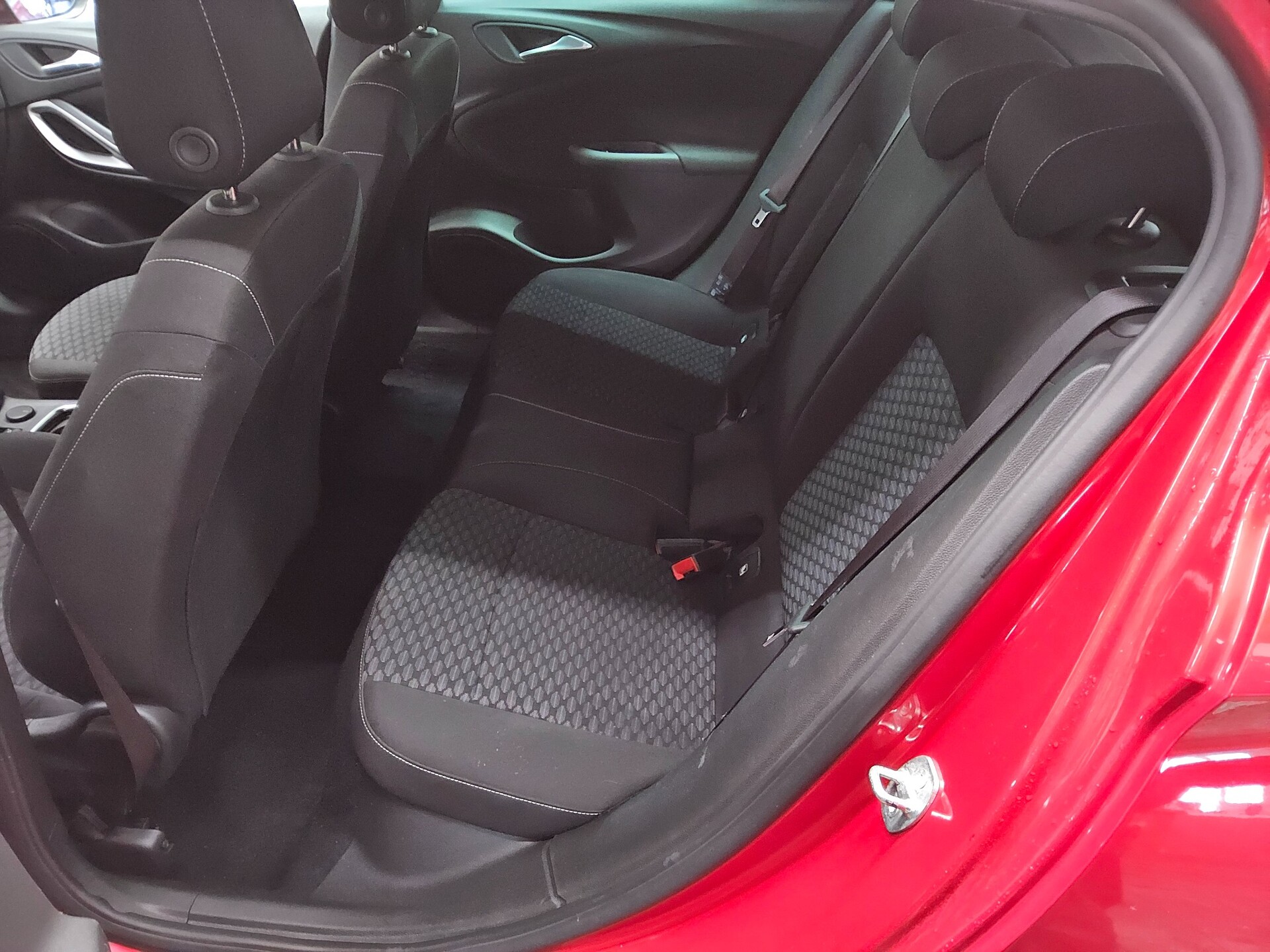 Opel Astra 1.5 D Edition Navi LED Shz AHK RFK 13