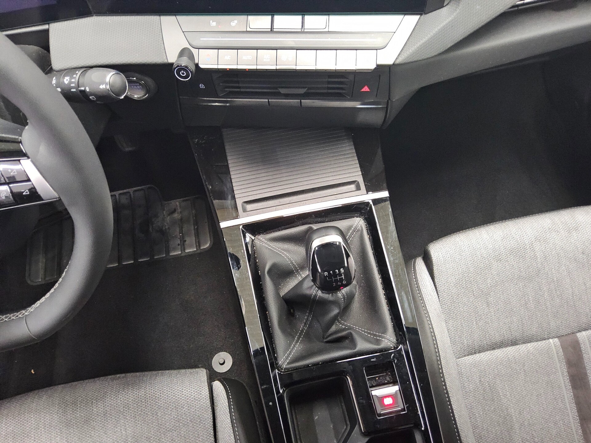 Opel Astra ST 1.2 Turbo Business Elegance Navi DC LED 6