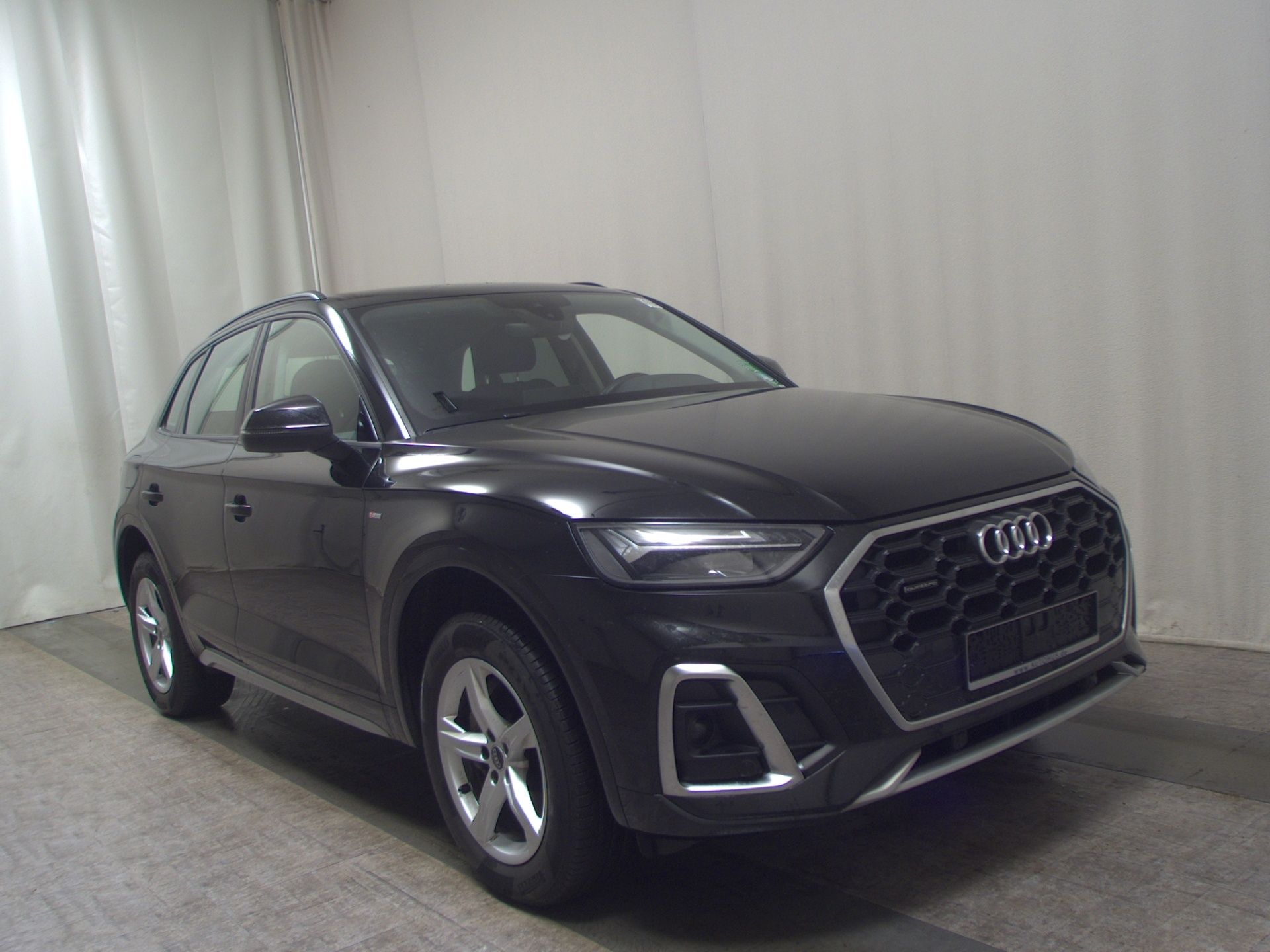 Audi Q5 45 TFSI Qu. S-Line AHK Navi vc LED Sound 3