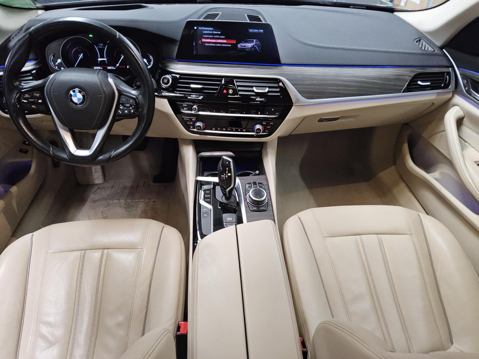 BMW 530e Luxury-Line Leder Navi HuD LED RfK ACC 5