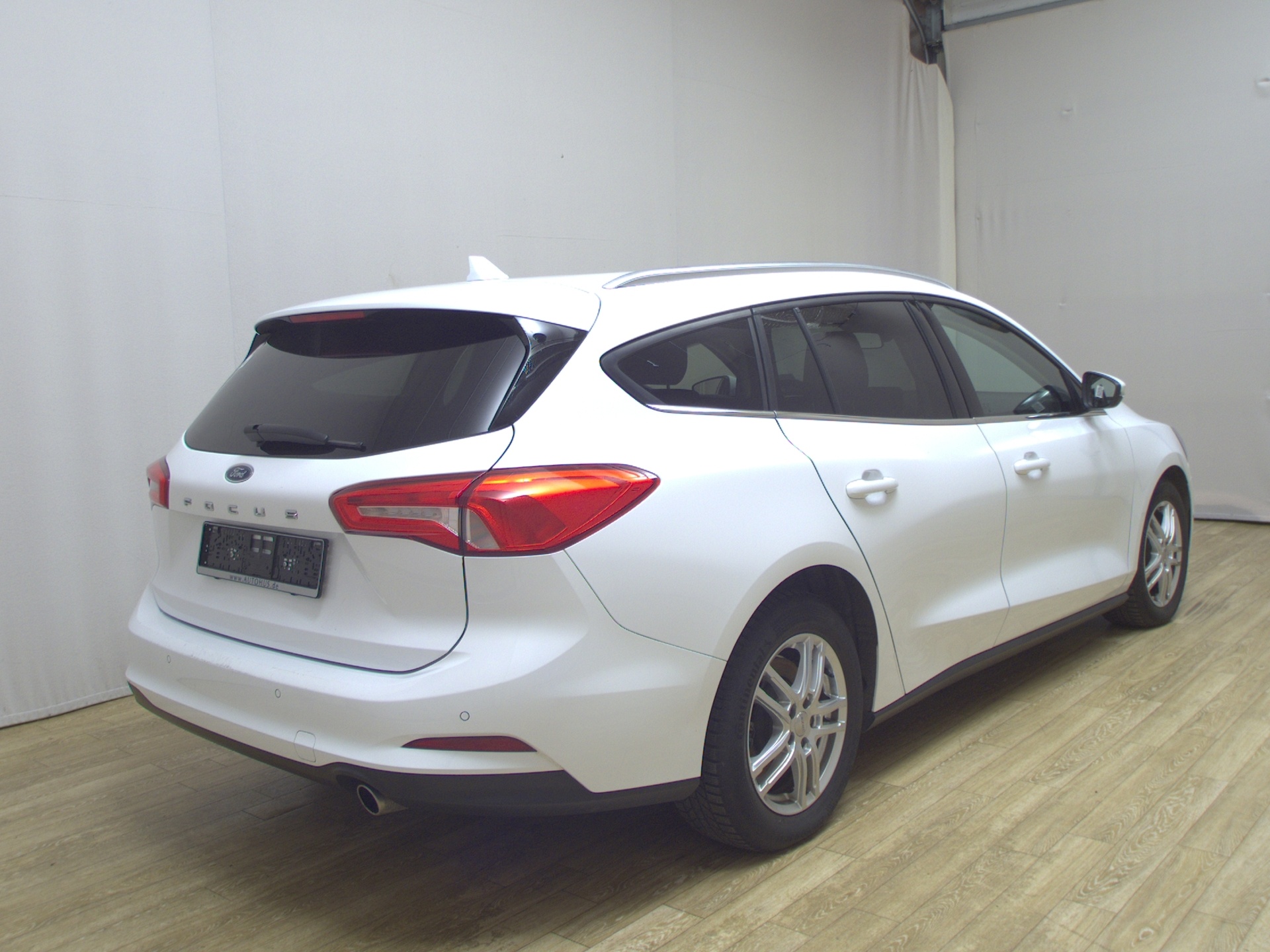 Ford Focus Turnier 1.5 EB Cool&Connect Navi LED Shz 4