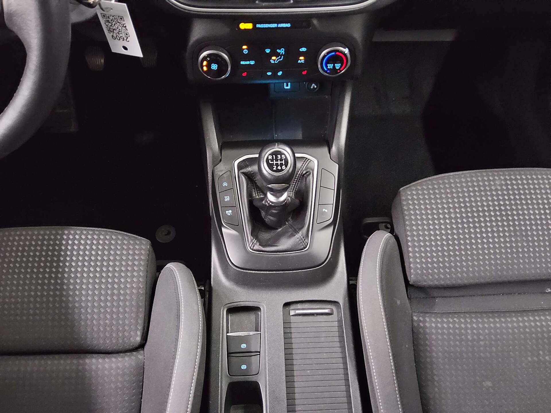 Ford Focus Turnier 1.5 EB Cool&Connect Navi LED Shz 6