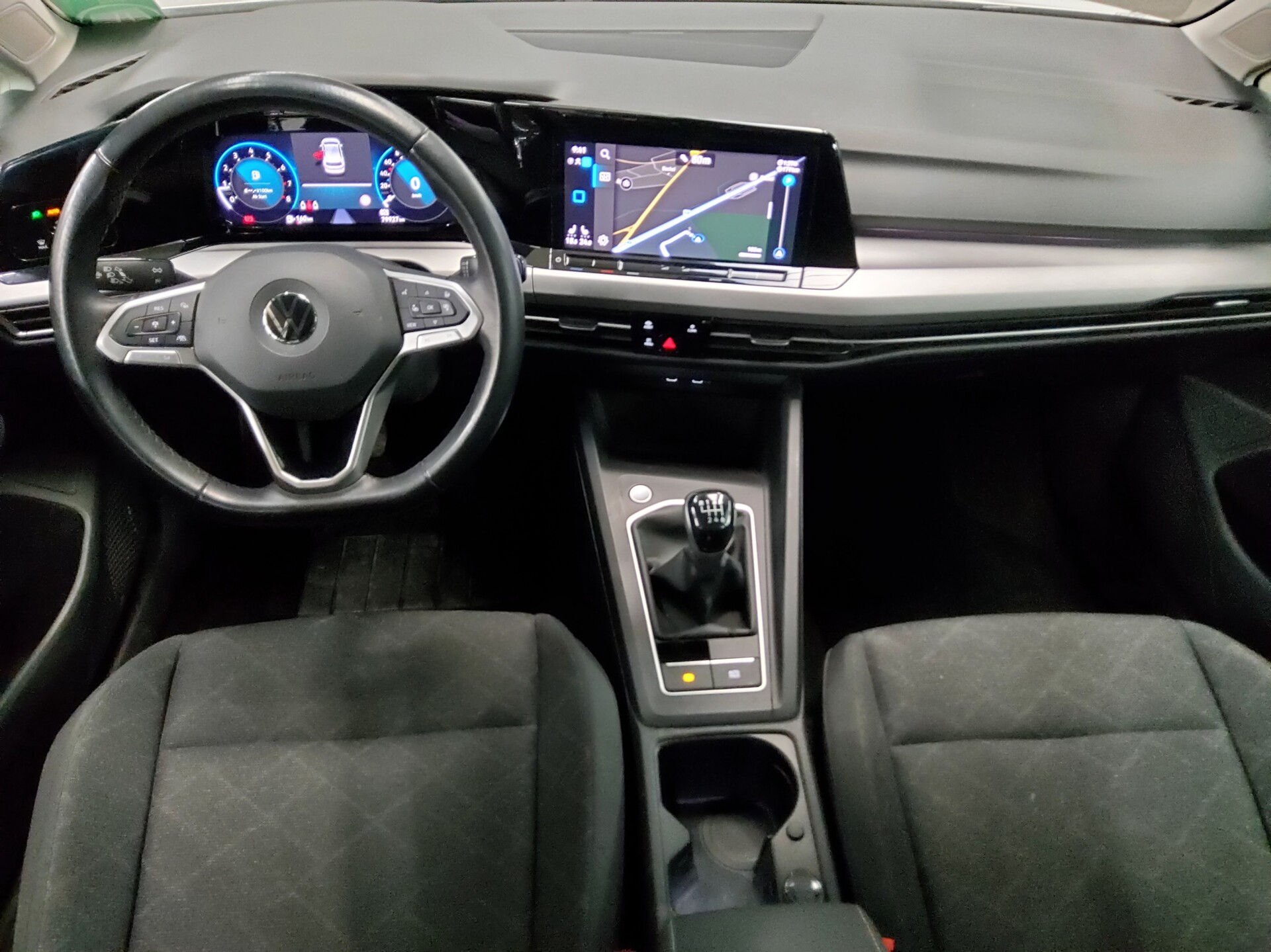 Volkswagen Golf-8 1.5 TSI Life Navi LED ACC PDC 5