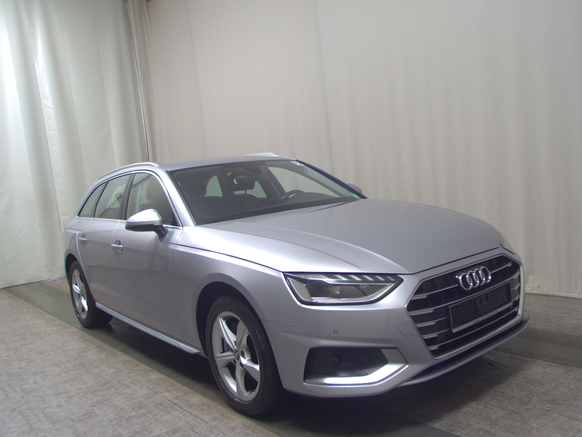 Audi A4 Avant 40 TDI advanced Navi LED AHK ACC Shz 3
