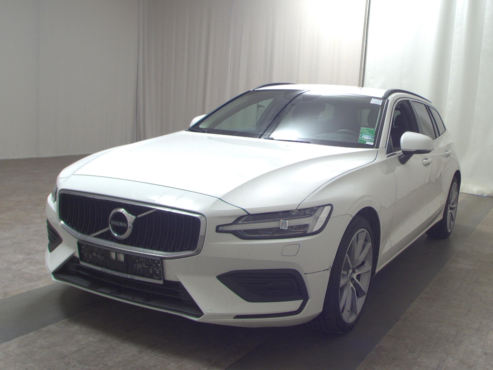 Volvo V60 B4 Momentum Pro Navi LED 2