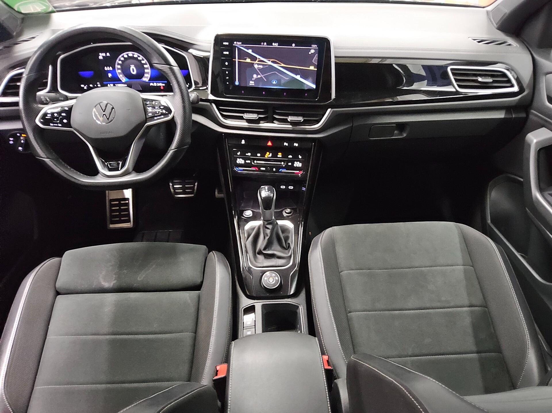 Volkswagen T-Roc 2.0 TSI 4M R-Line Navi Matrix ACC RfK AHK 5