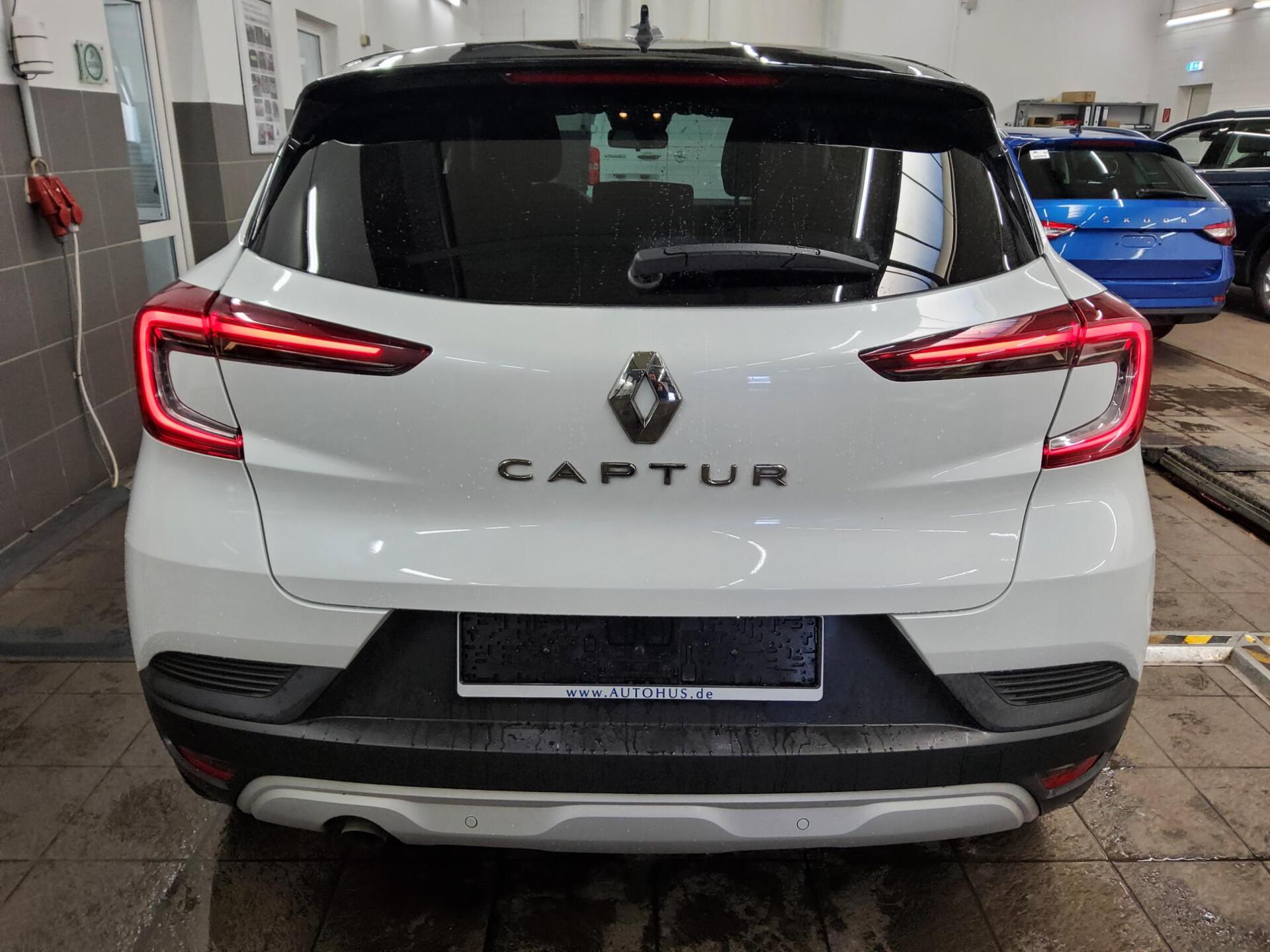 Renault Captur 1.3 TCe Experience LED PDC Navi AUX-IN 10
