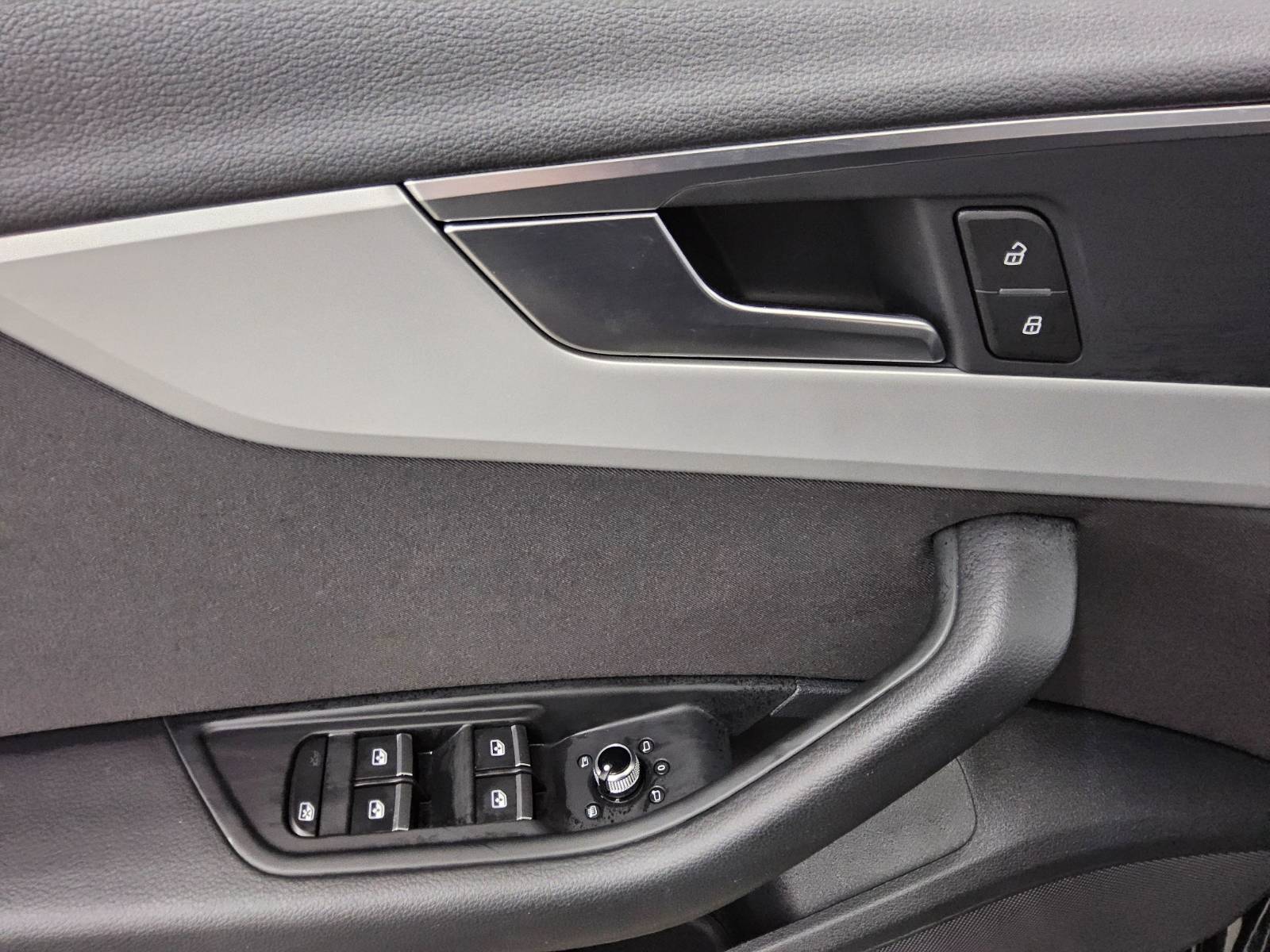 Audi A4 Avant 35 TDI Navi LED Kamera PDC 9