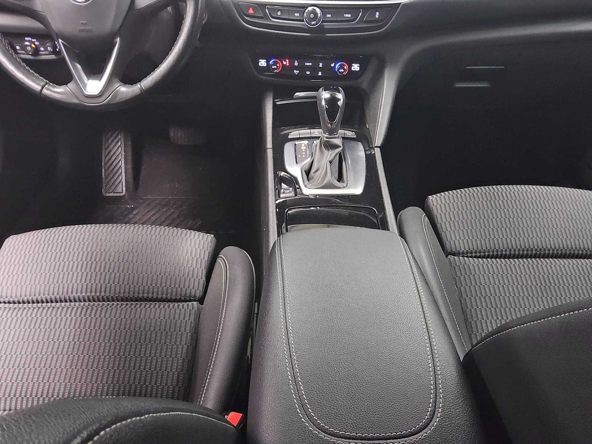 Opel Insignia ST 1.5 D Business Ed. T-Leder Navi LED 6